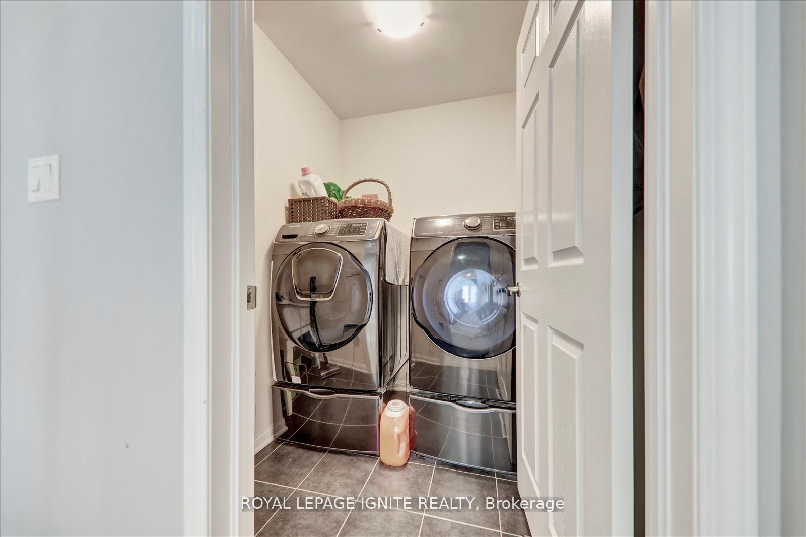 Photo 23 of 233 Cornell Park Avenue, Markham, Cornell — HOMEH