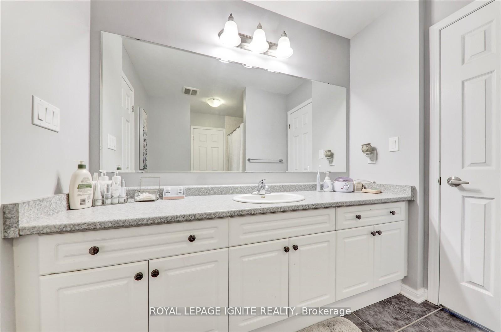Photo 26 of 233 Cornell Park Avenue, Markham, Cornell — HOMEH