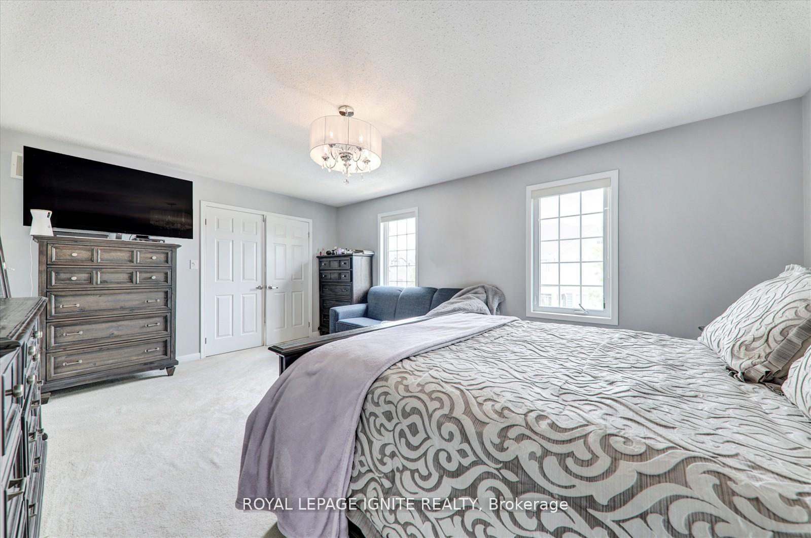 Photo 32 of 233 Cornell Park Avenue, Markham, Cornell — HOMEH