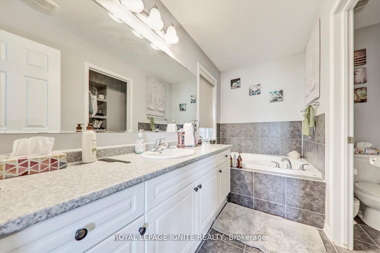 Photo 33 of 233 Cornell Park Avenue, Markham, Cornell — HOMEH