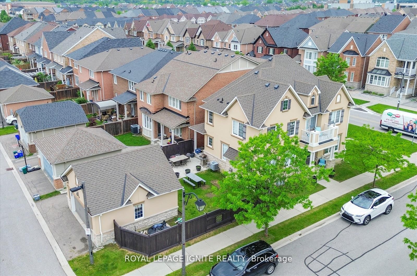 Photo 40 of 233 Cornell Park Avenue, Markham, Cornell — HOMEH