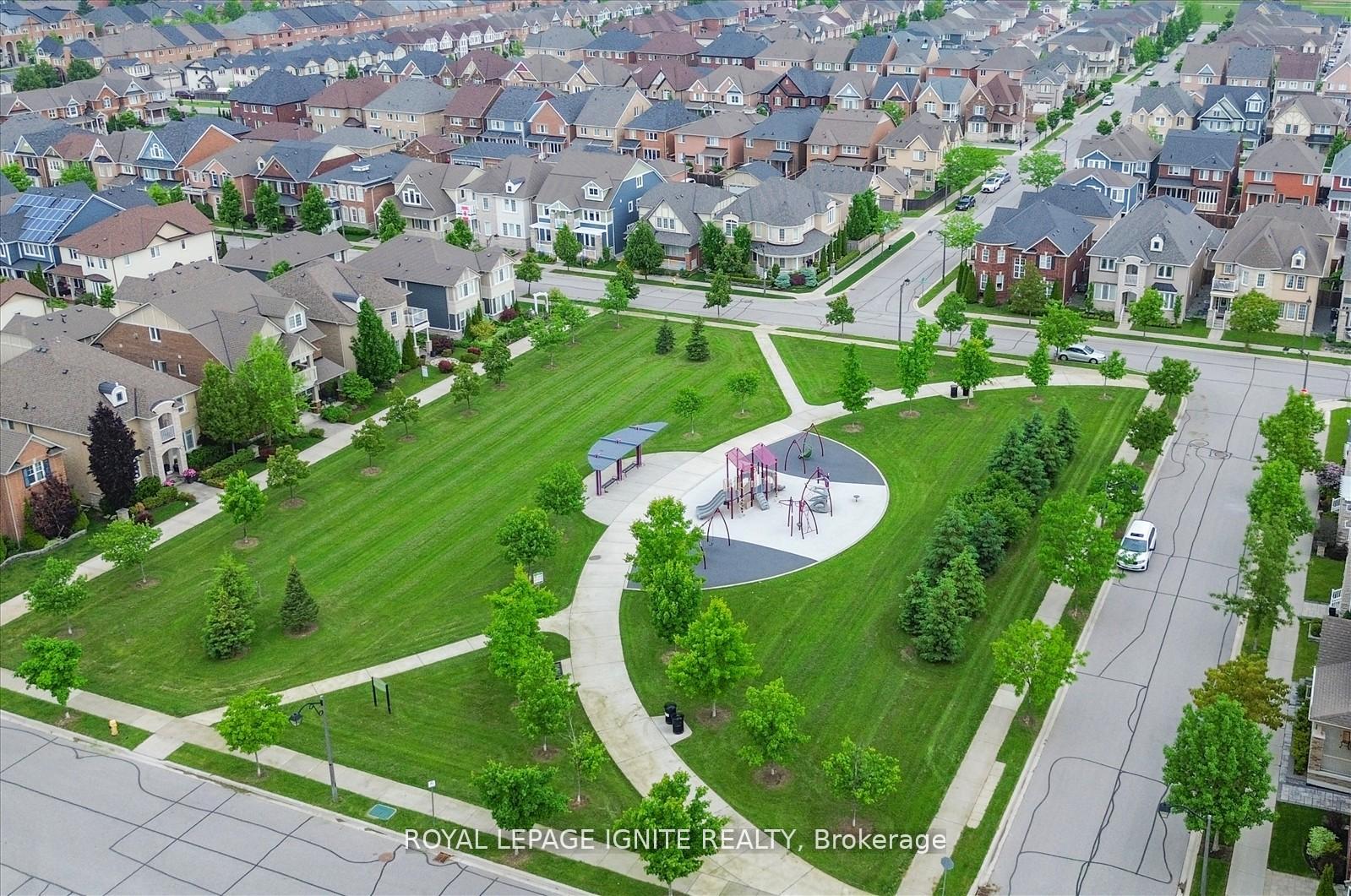 Photo 45 of 233 Cornell Park Avenue, Markham, Cornell — HOMEH