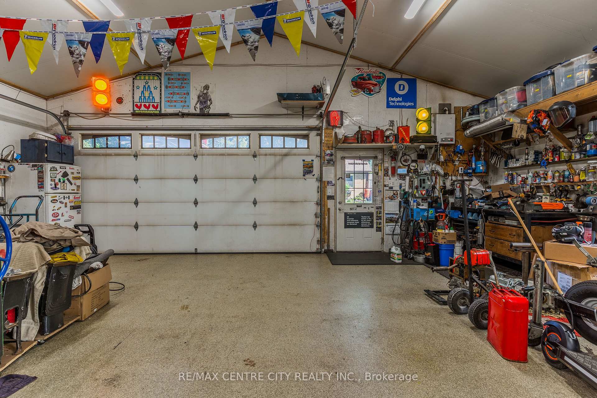 Photo 4 of 33 Turner Avenue, Kitchener — HOMEH