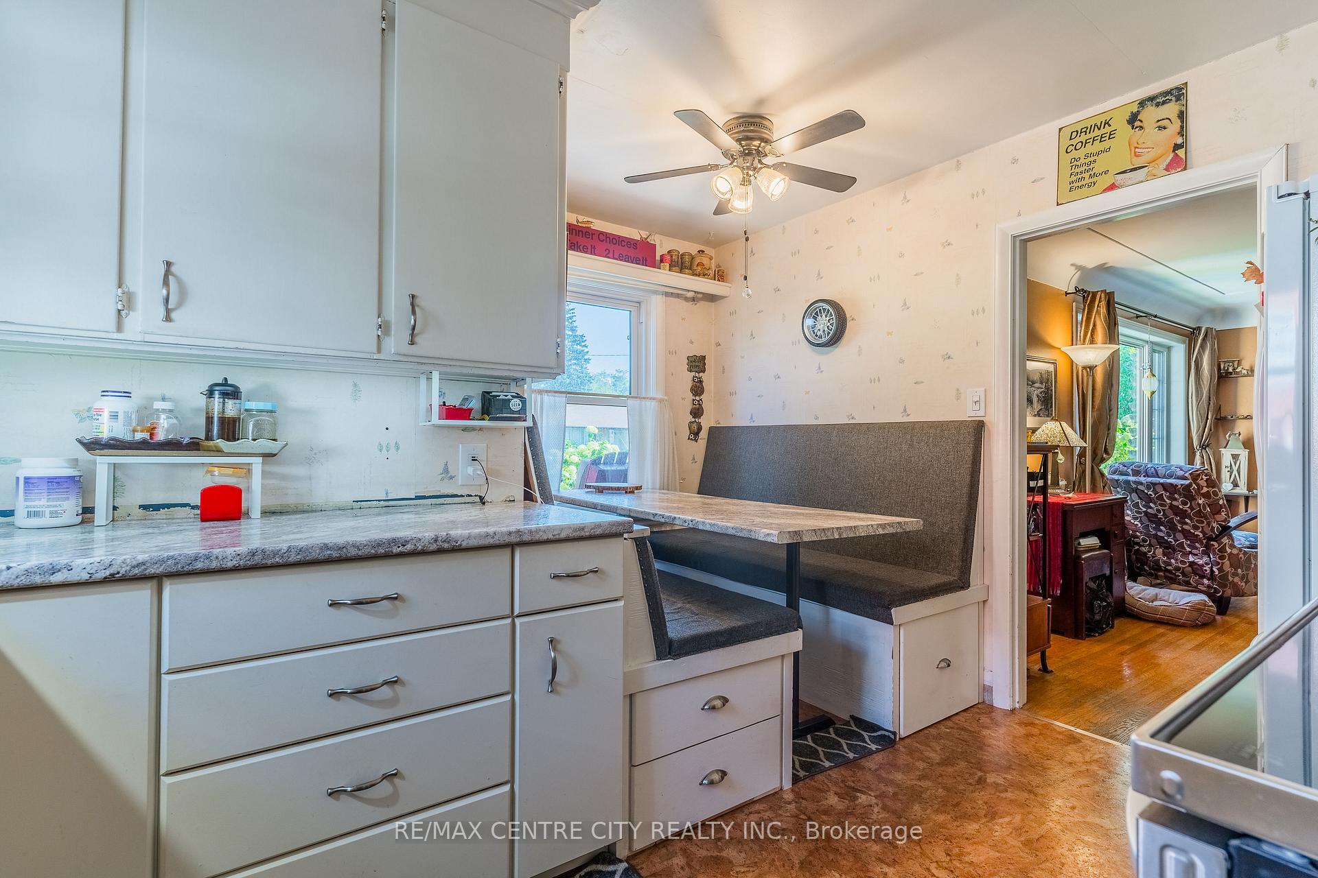 Photo 5 of 33 Turner Avenue, Kitchener — HOMEH