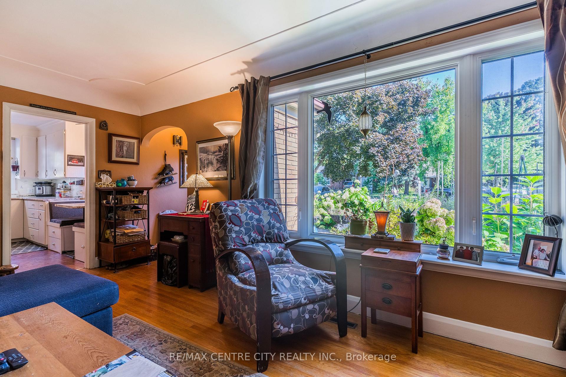 Photo 13 of 33 Turner Avenue, Kitchener — HOMEH