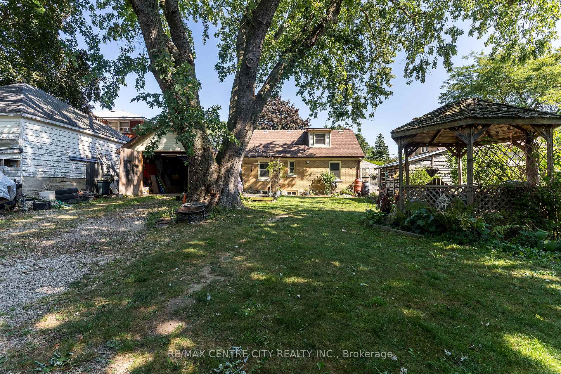 Photo 37 of 33 Turner Avenue, Kitchener — HOMEH