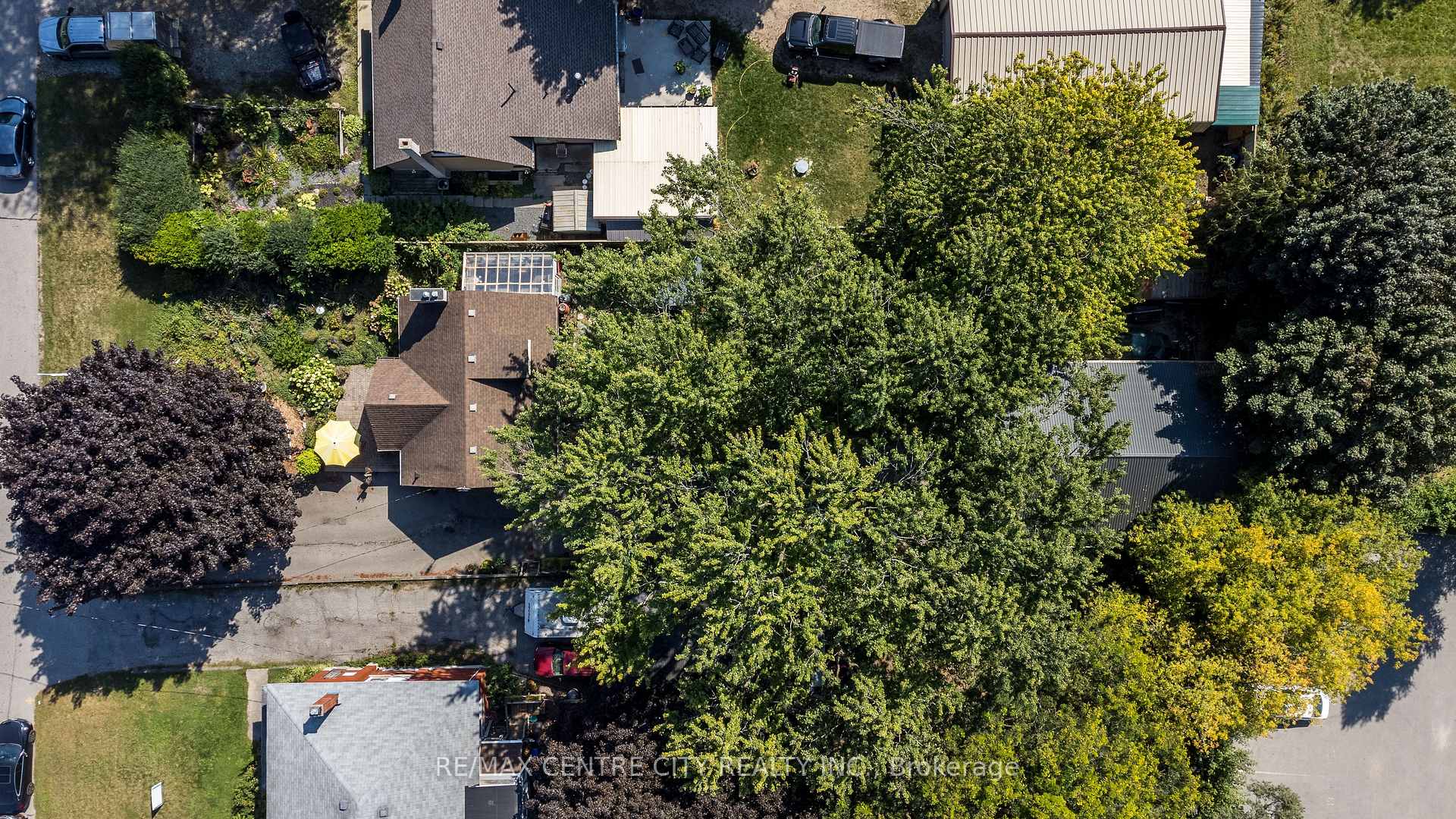 Photo 41 of 33 Turner Avenue, Kitchener — HOMEH