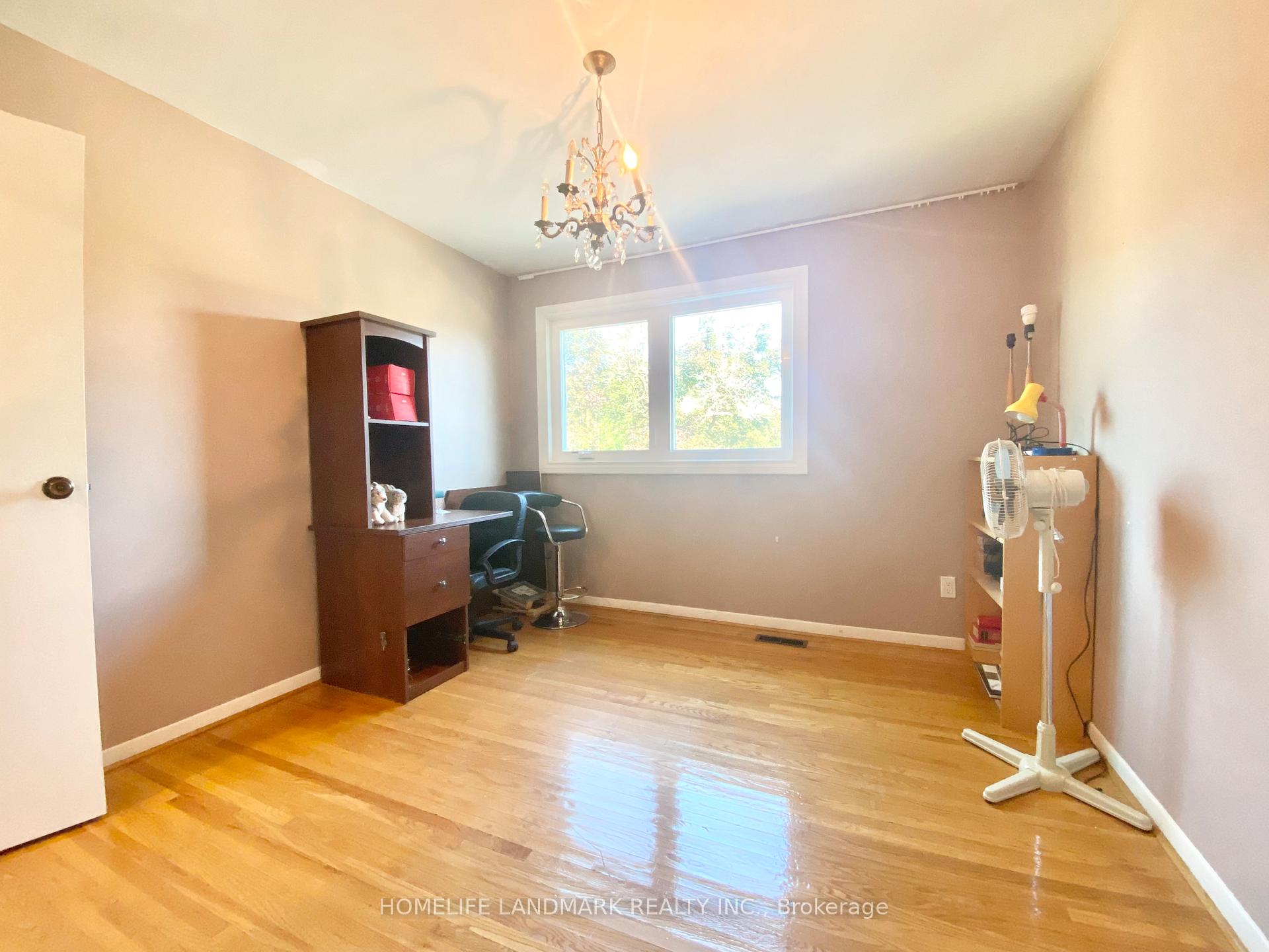 Photo 21 of 23 Apple Orchard Path, Markham, Royal Orchard — HOMEH