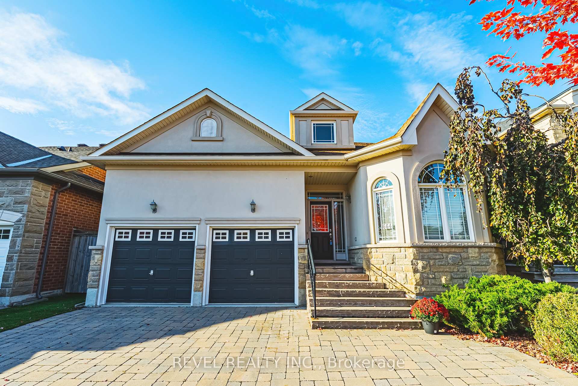 Photo 2 of 664 Serafini Crescent, Milton, Willmott — HOMEH