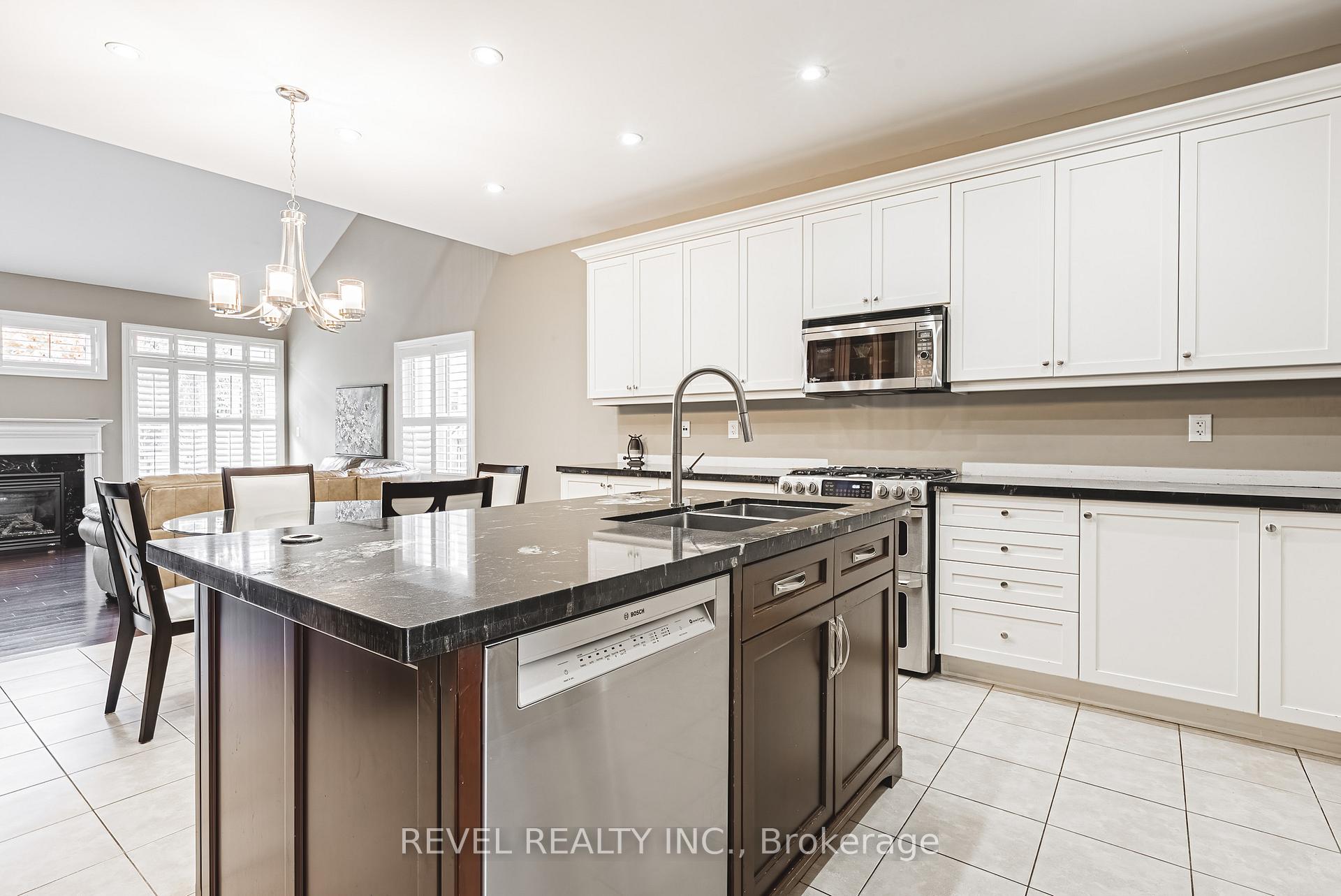 Photo 14 of 664 Serafini Crescent, Milton, Willmott — HOMEH