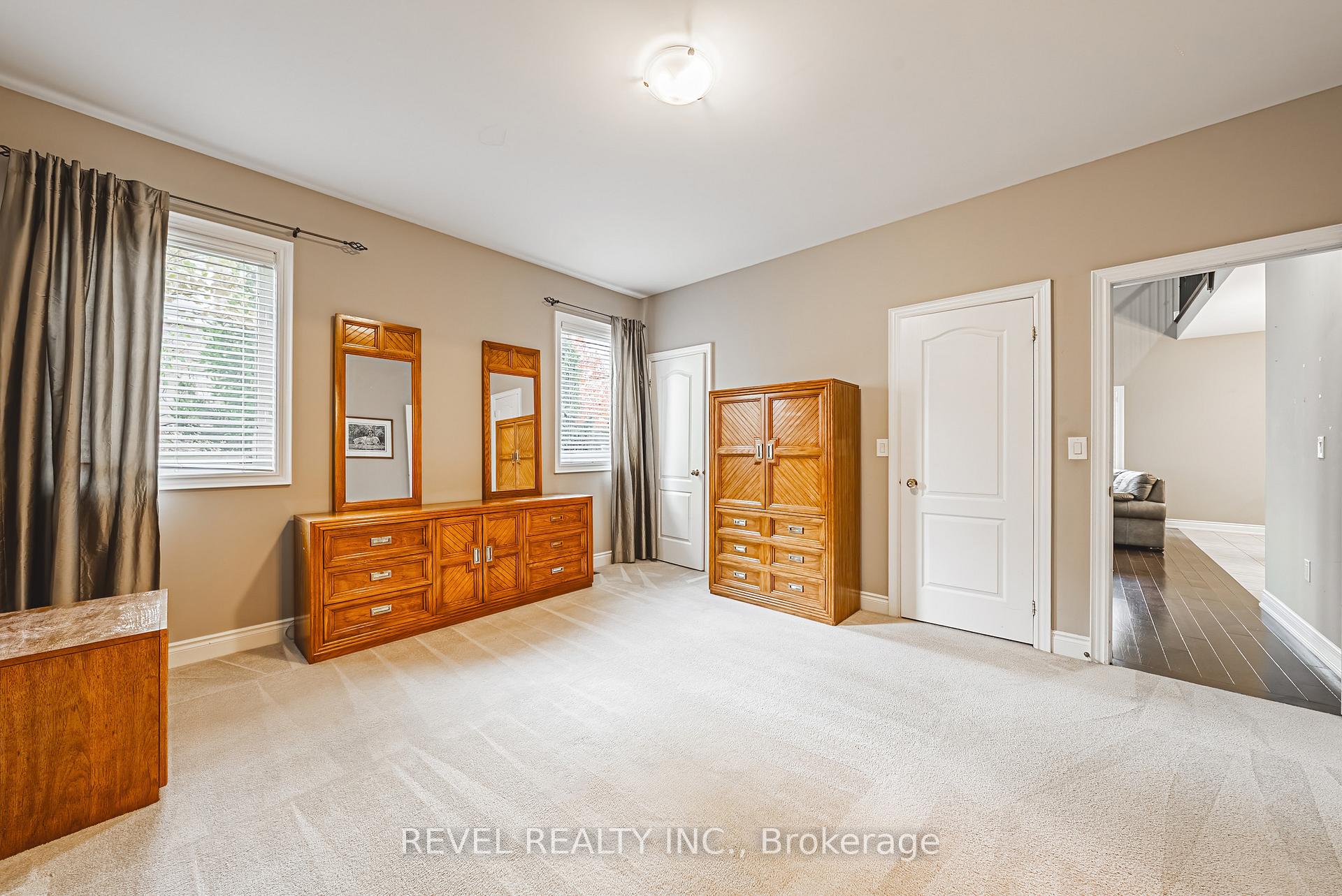 Photo 23 of 664 Serafini Crescent, Milton, Willmott — HOMEH