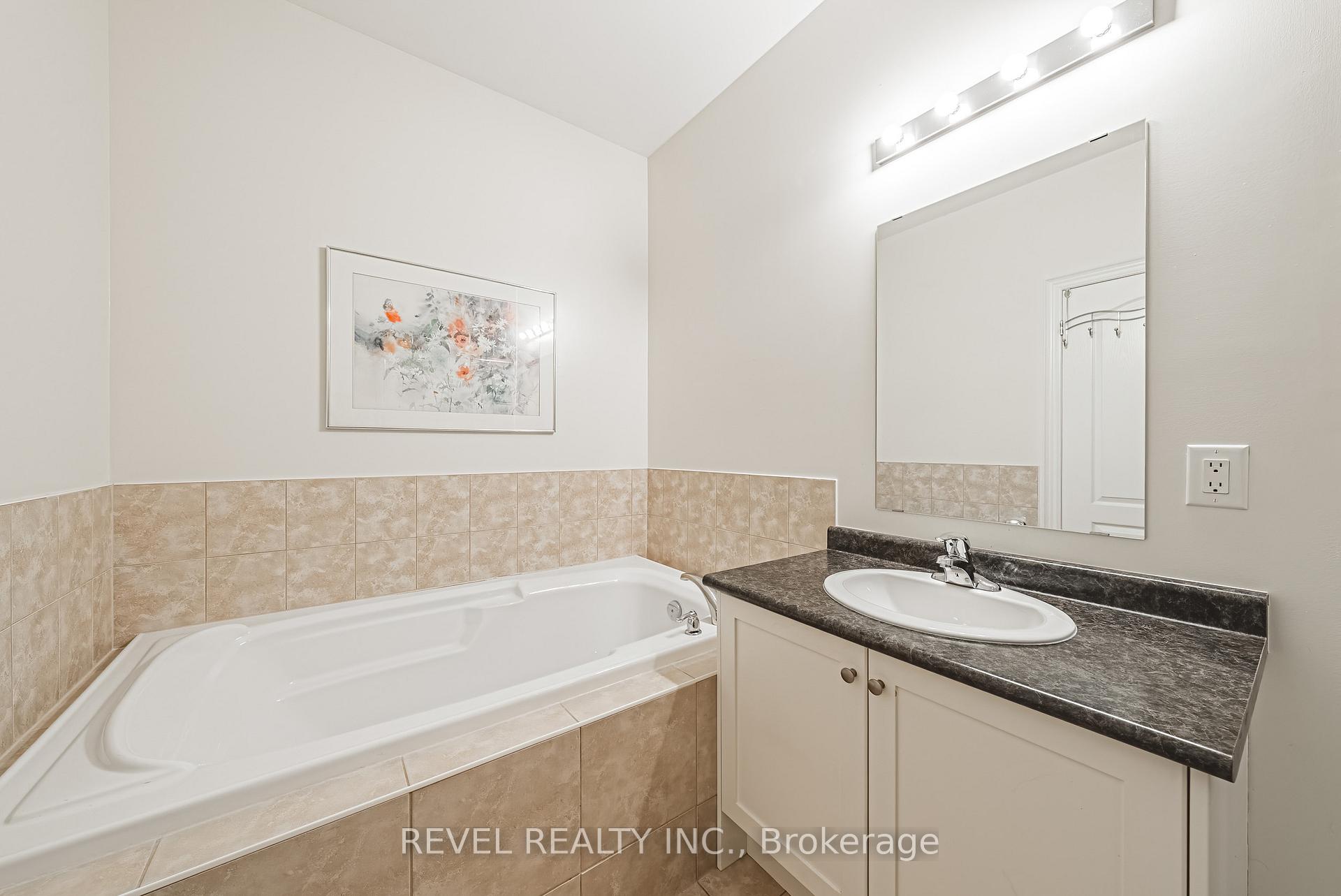 Photo 24 of 664 Serafini Crescent, Milton, Willmott — HOMEH