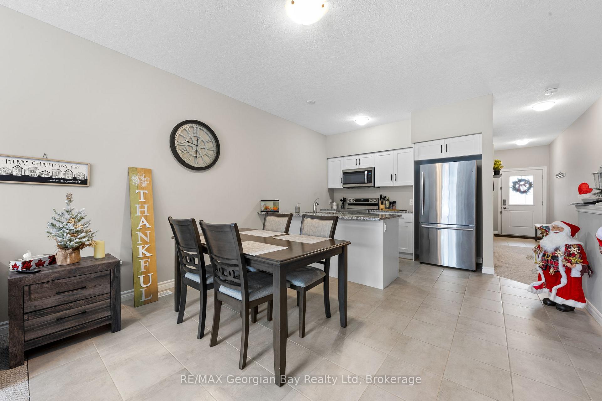 Photo 9 of 977 Wright Drive, Midland — HOMEH