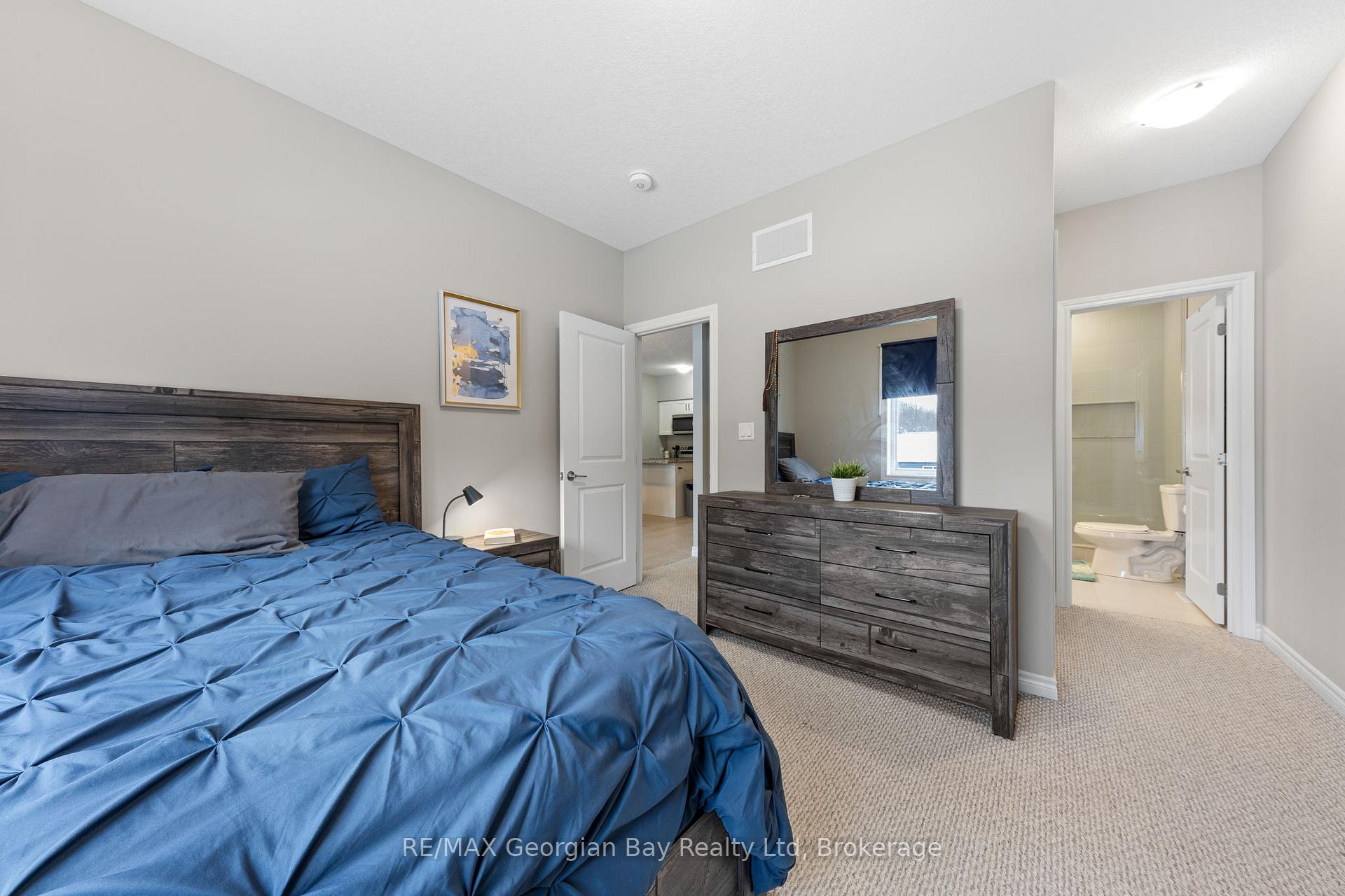 Photo 15 of 977 Wright Drive, Midland — HOMEH