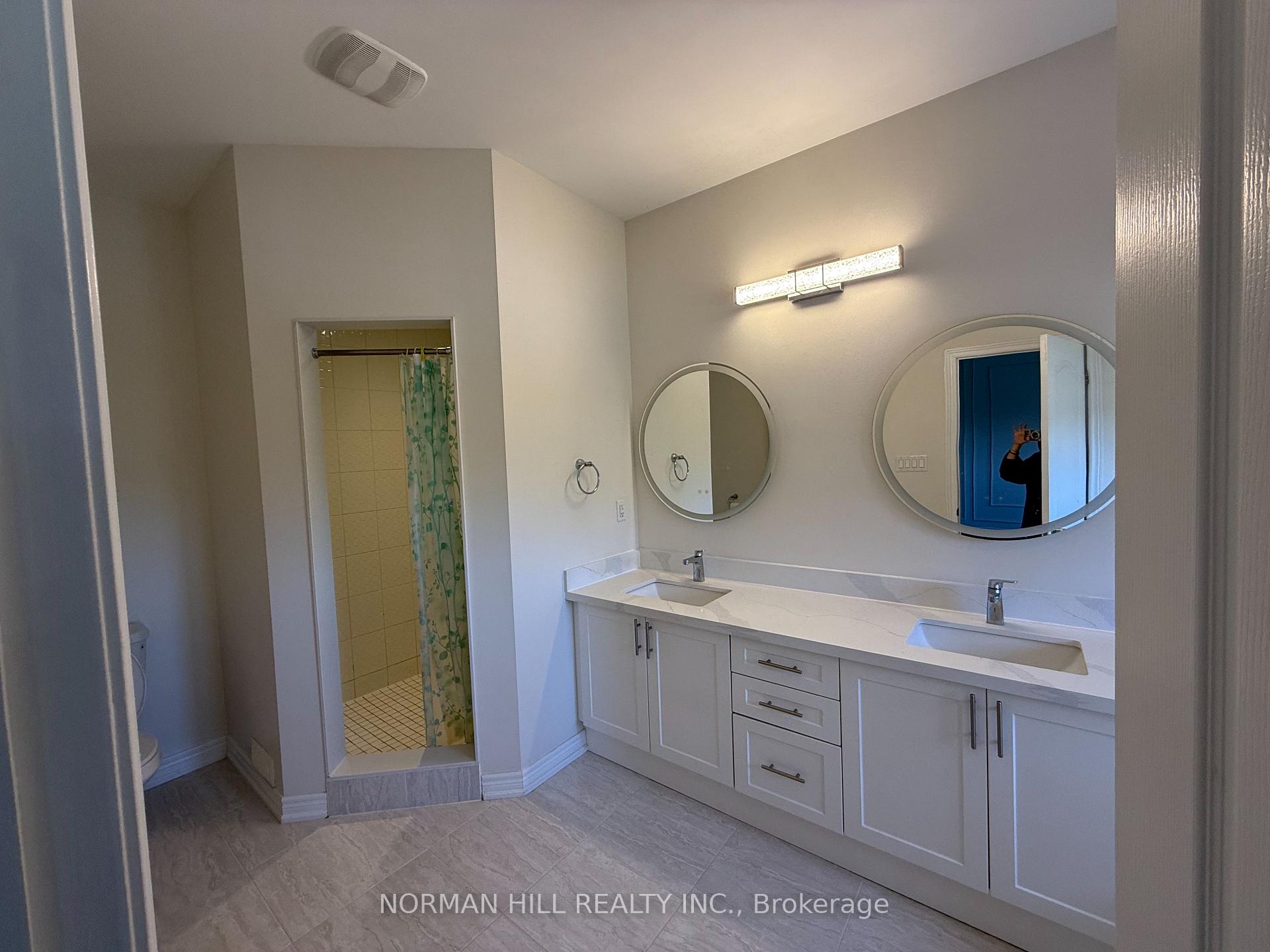 Photo 12 of 24 Decast Crescent, Markham, Box Grove — HOMEH