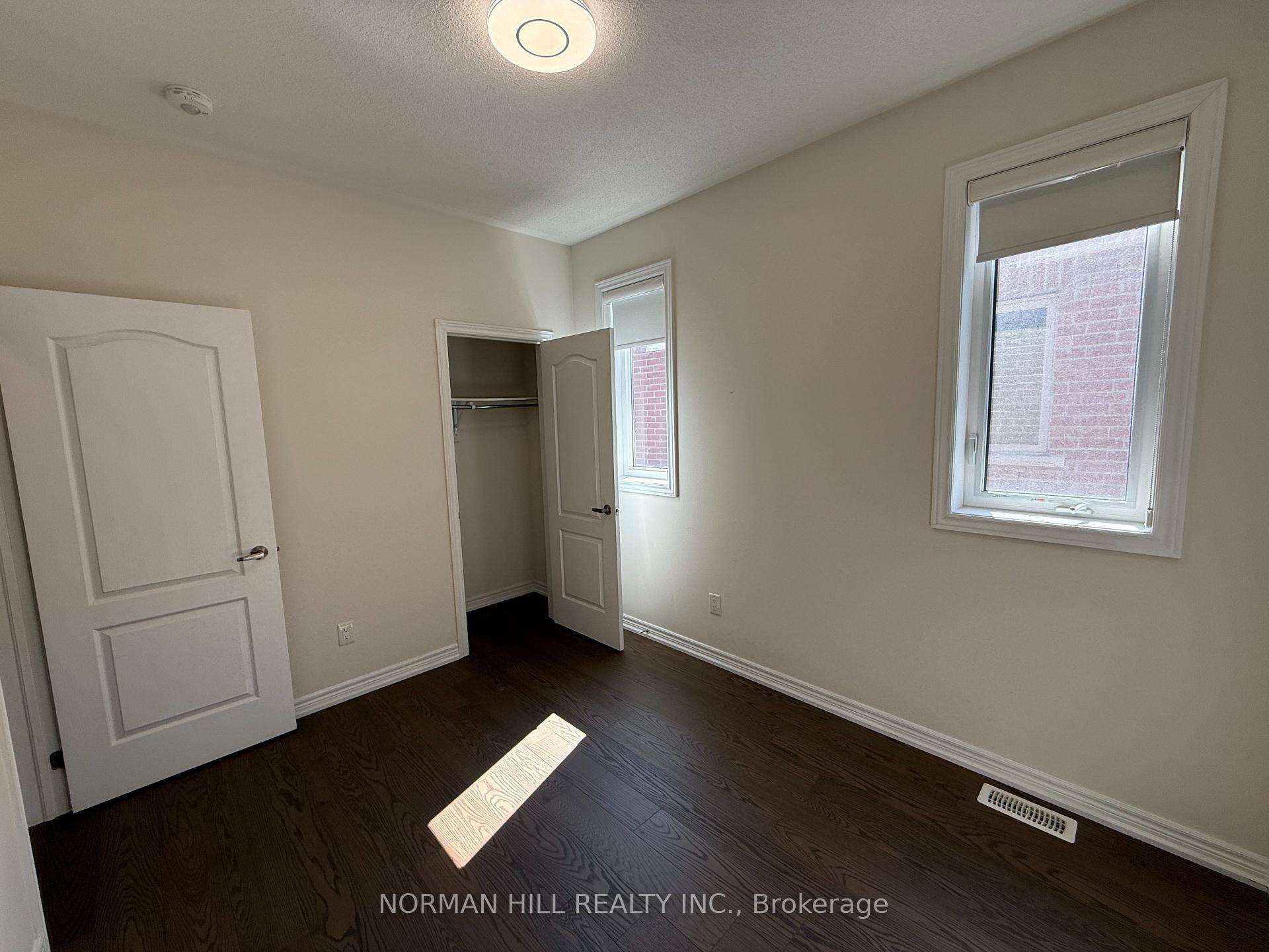 Photo 18 of 24 Decast Crescent, Markham, Box Grove — HOMEH