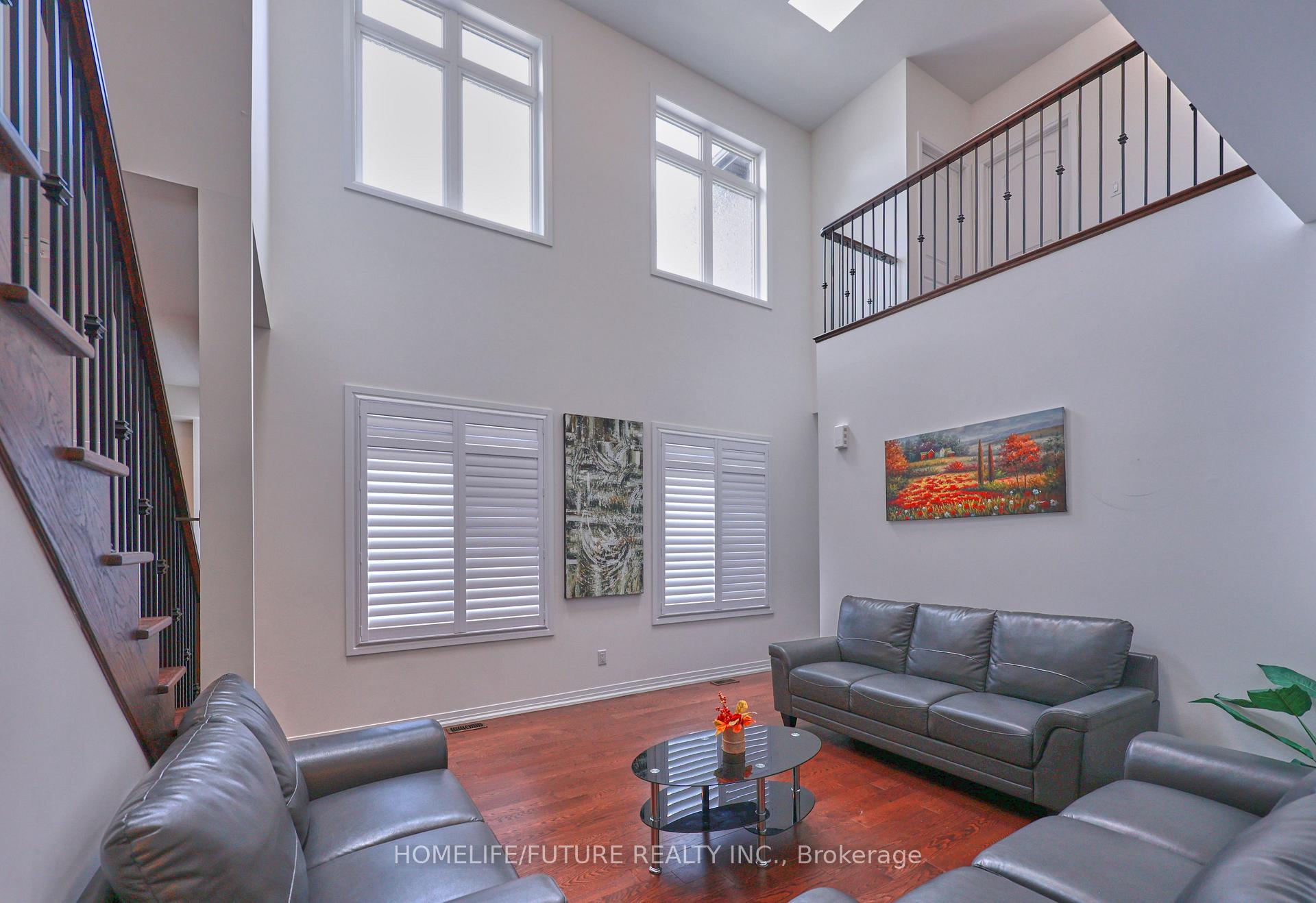 Photo 15 of 28 Jinnah Avenue E, Markham, Middlefield — HOMEH