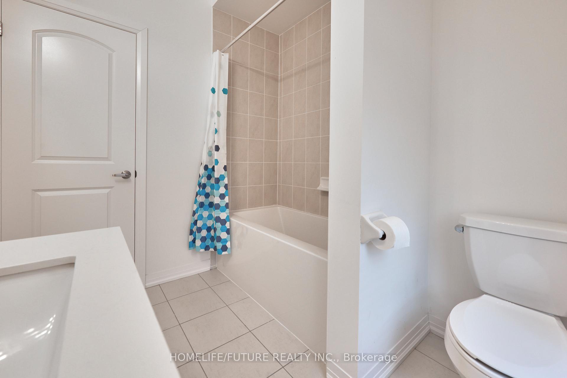 Photo 26 of 28 Jinnah Avenue E, Markham, Middlefield — HOMEH