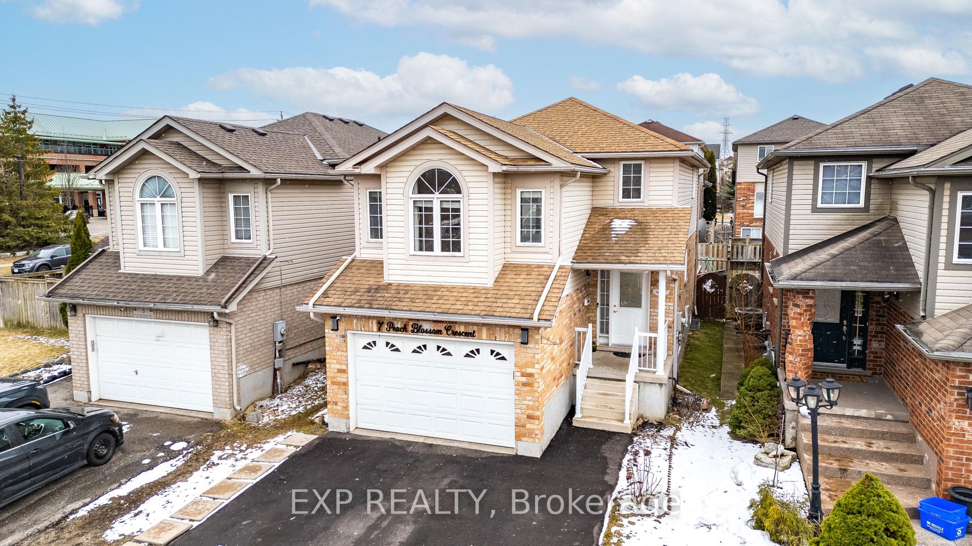 Photo 7 of 7 Peach Blossom Crescent, Kitchener — HOMEH