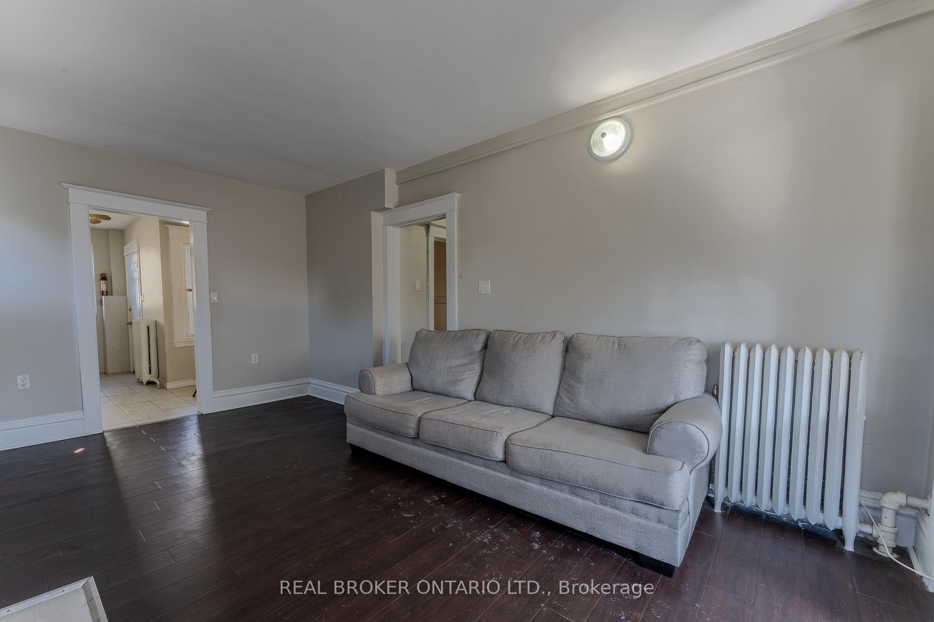Photo 8 of Unit 8, 142 Caroline Street S, Hamilton, Durand — HOMEH