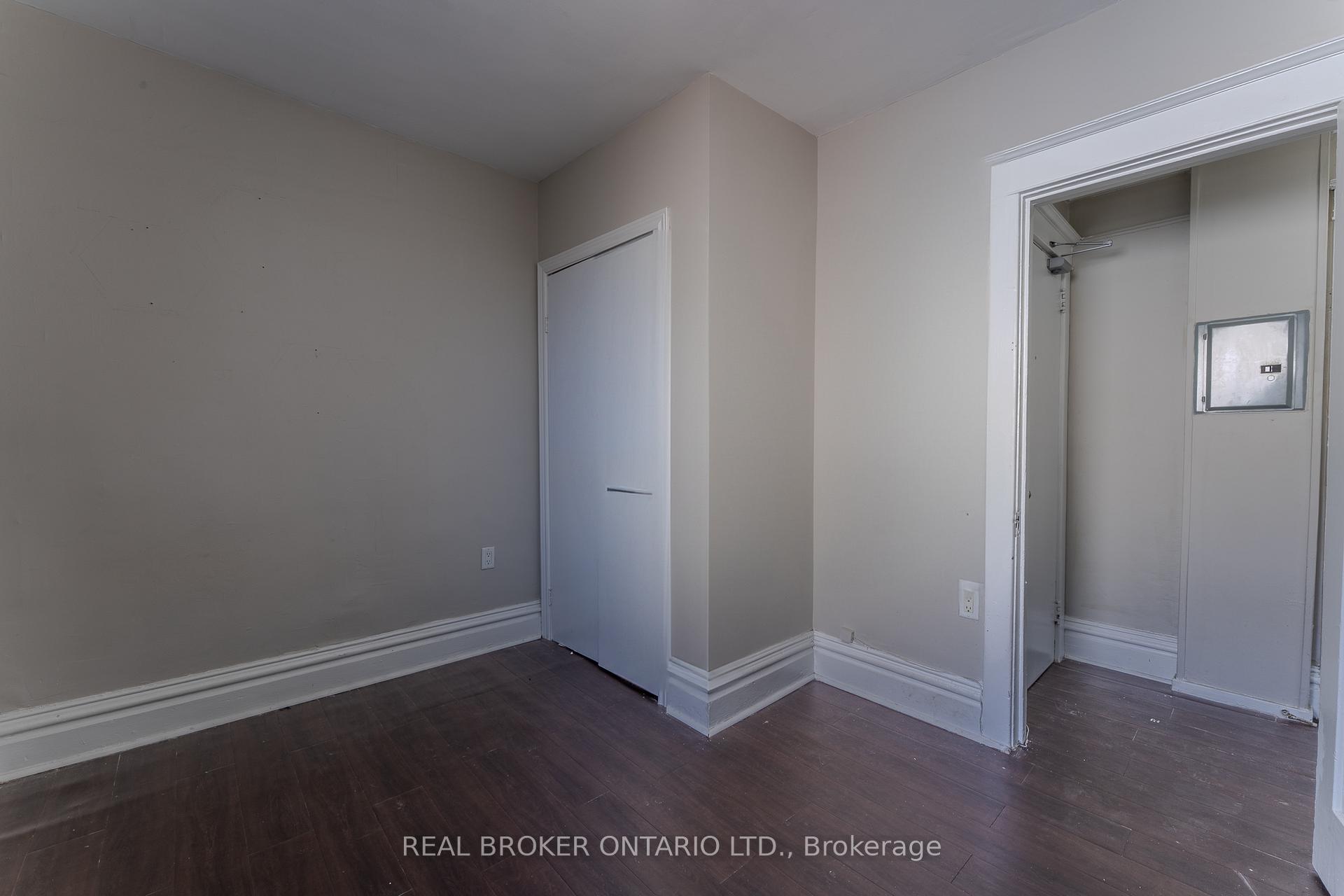 Photo 14 of Unit 8, 142 Caroline Street S, Hamilton, Durand — HOMEH