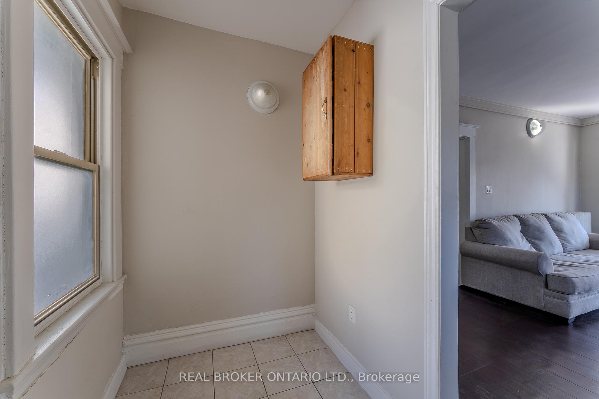 Photo 16 of Unit 8, 142 Caroline Street S, Hamilton, Durand — HOMEH