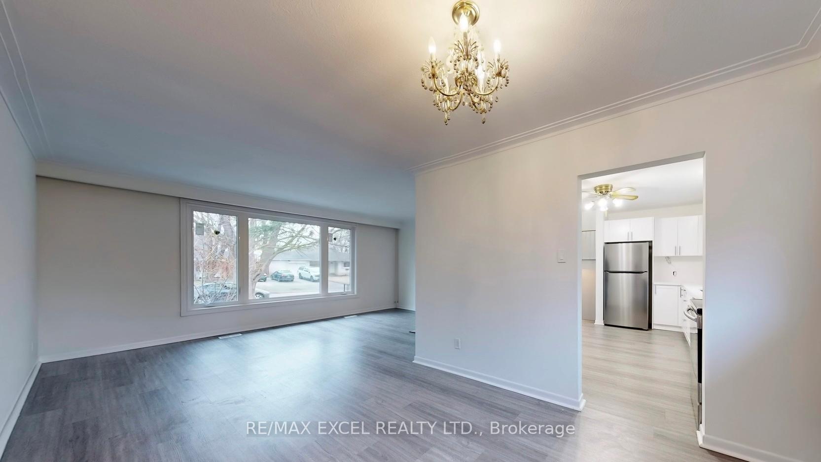 Photo 7 of 12 Lakevista Avenue, Markham, Bullock — HOMEH