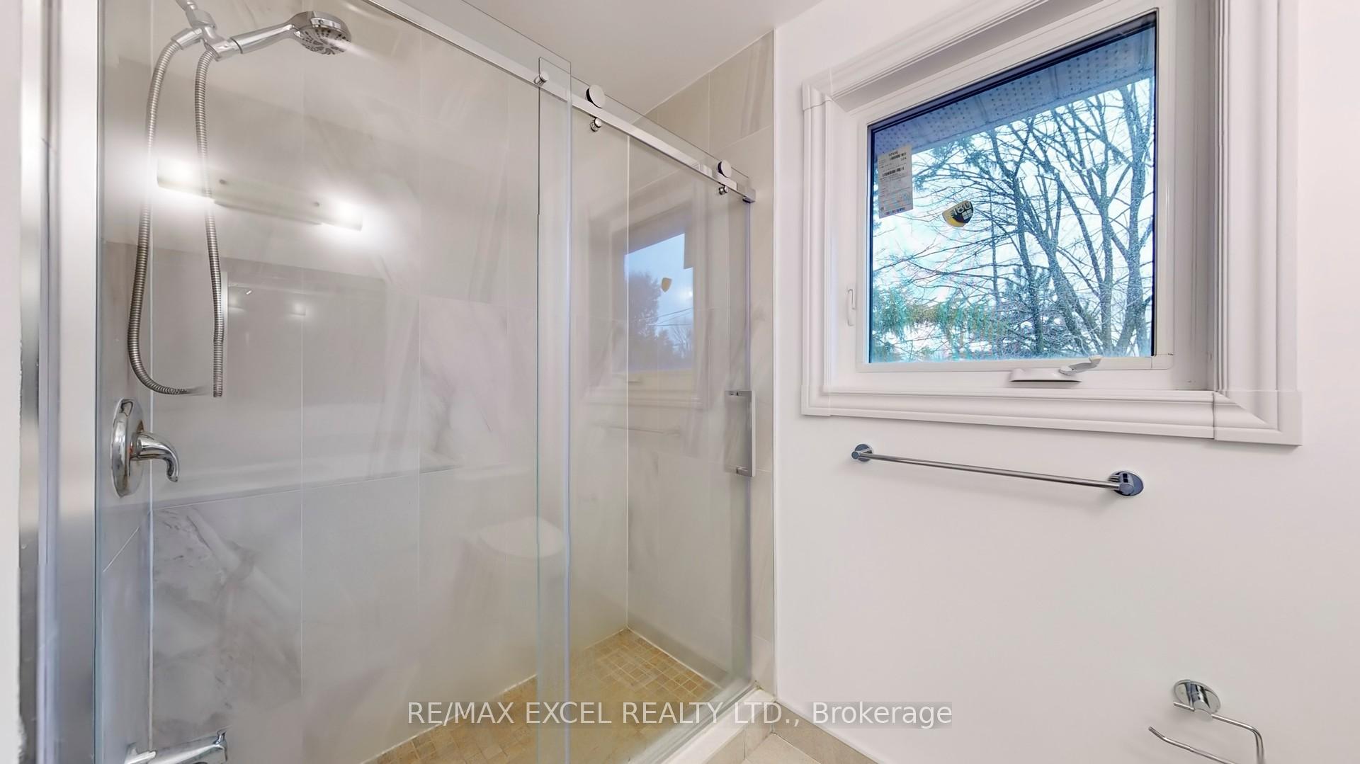 Photo 15 of 12 Lakevista Avenue, Markham, Bullock — HOMEH