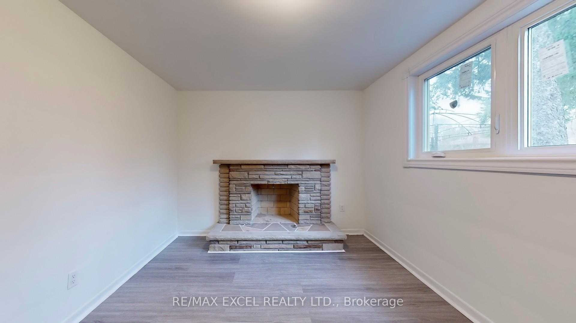 Photo 17 of 12 Lakevista Avenue, Markham, Bullock — HOMEH
