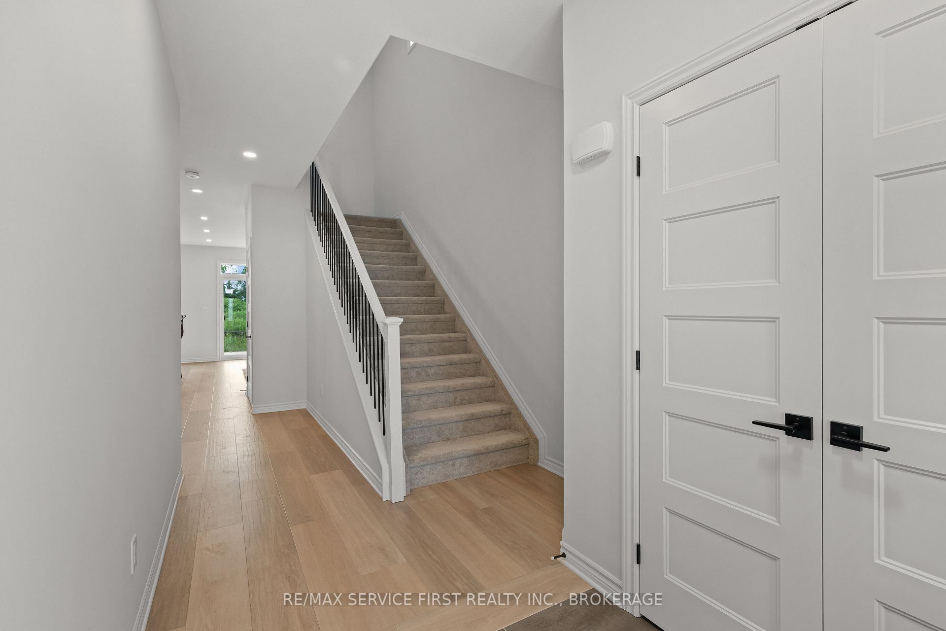 Photo 3 of 1318 Ottawa Street, Kingston, City Northwest — HOMEH