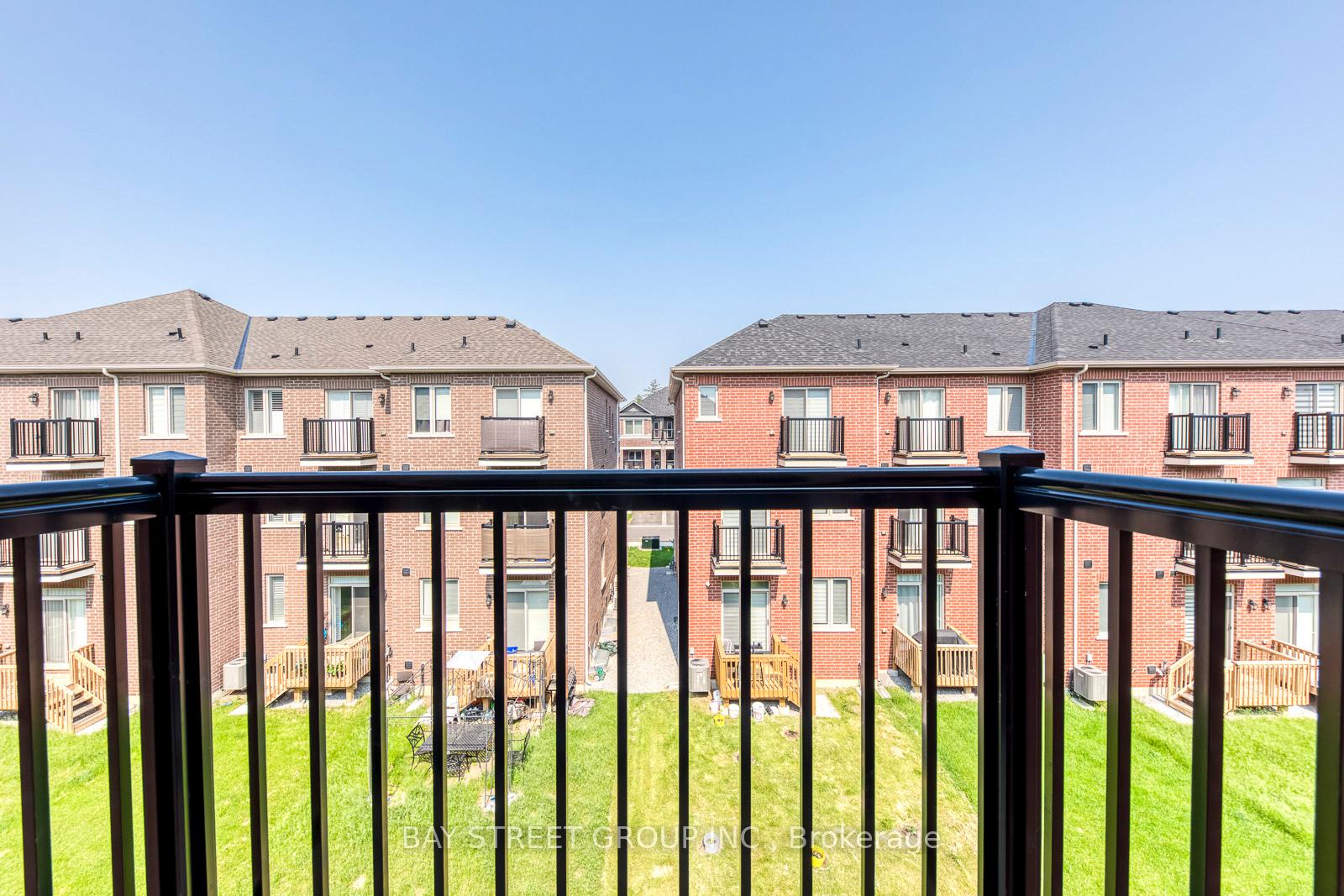 Photo 30 of 33 Sissons Way, Markham, Cedar Grove — HOMEH