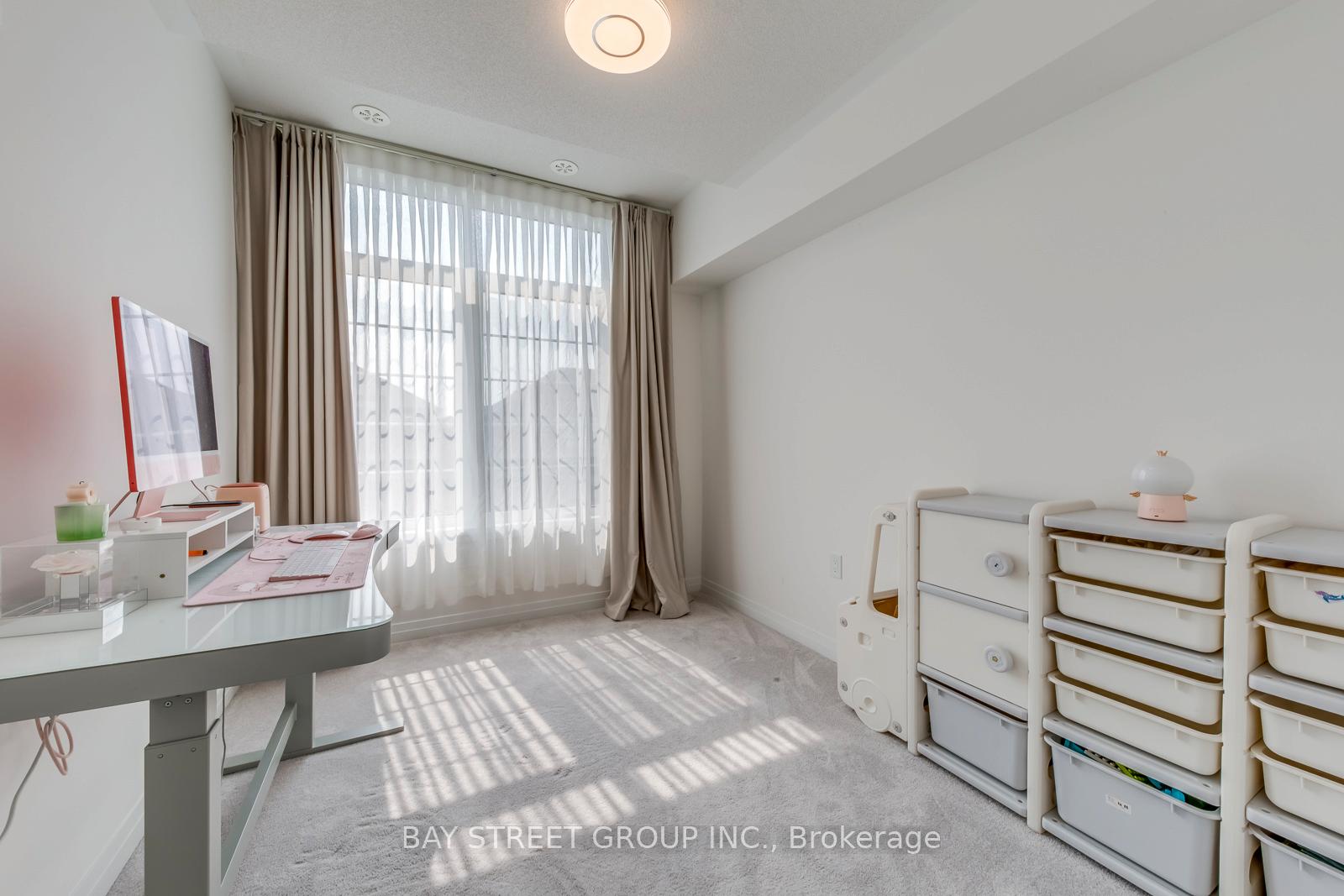 Photo 34 of 33 Sissons Way, Markham, Cedar Grove — HOMEH
