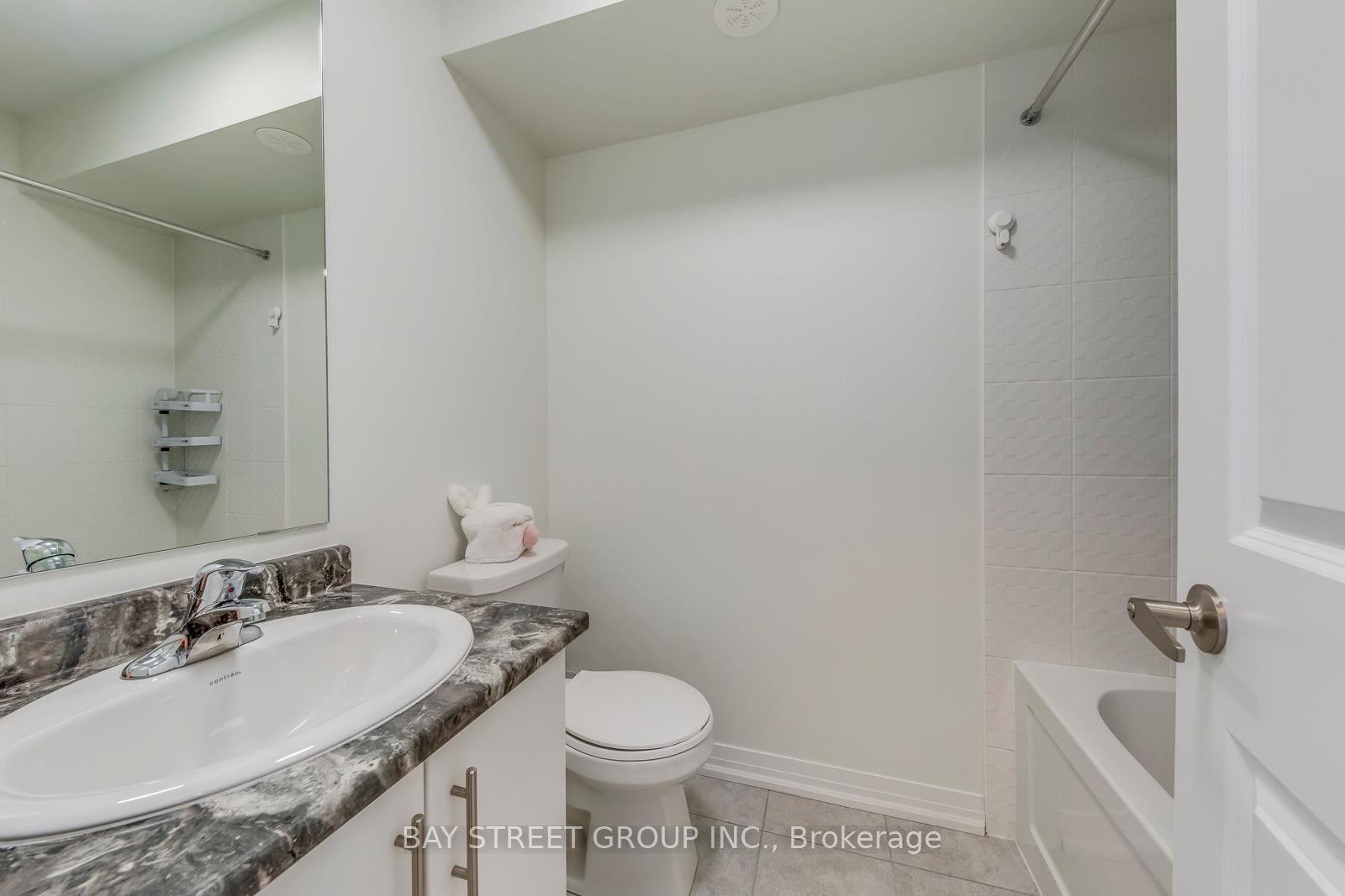 Photo 35 of 33 Sissons Way, Markham, Cedar Grove — HOMEH