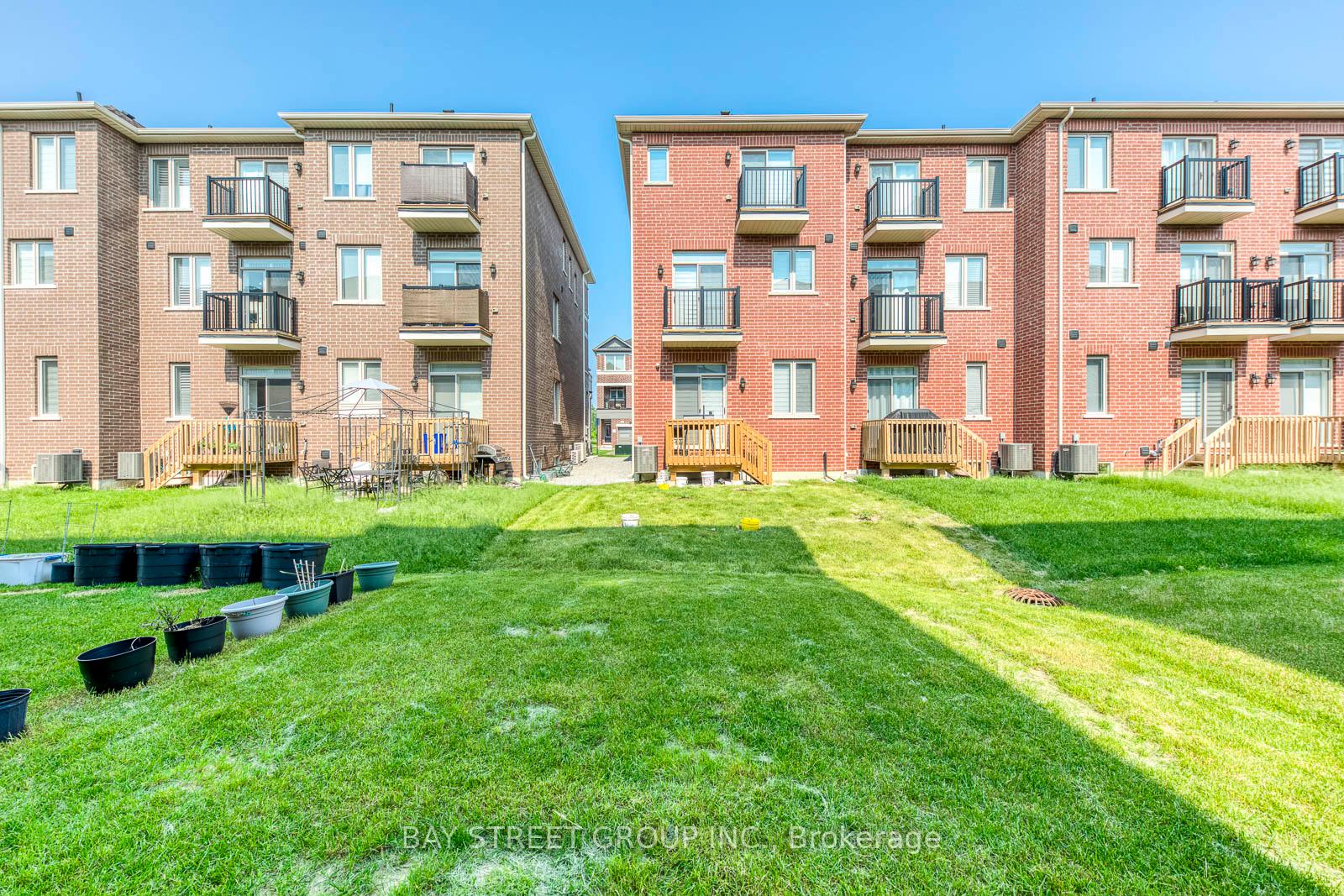 Photo 49 of 33 Sissons Way, Markham, Cedar Grove — HOMEH