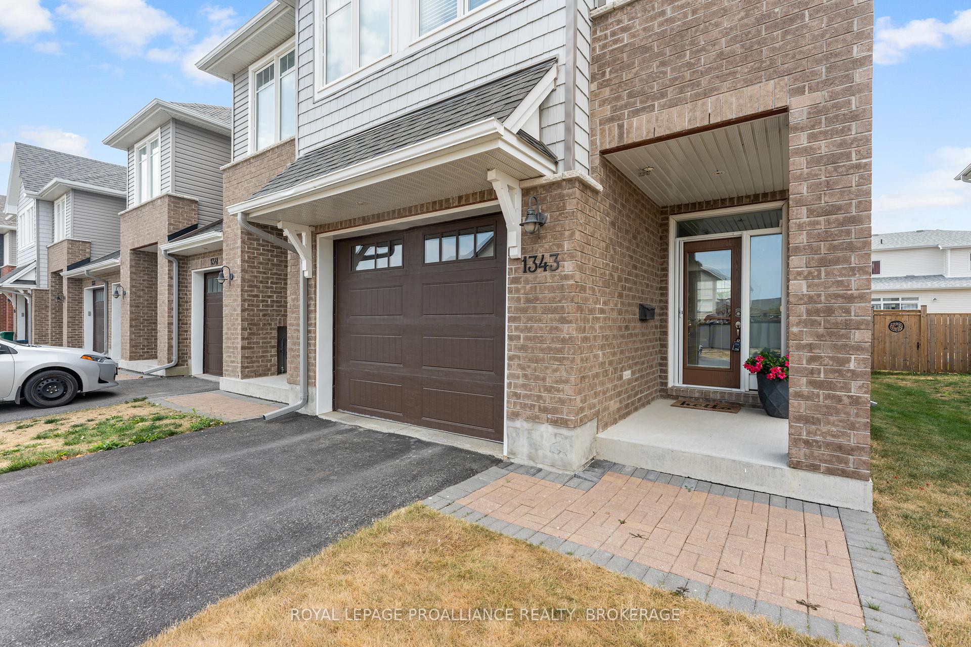 Photo 3 of 1343 Tremont Drive, Kingston, City Northwest — HOMEH