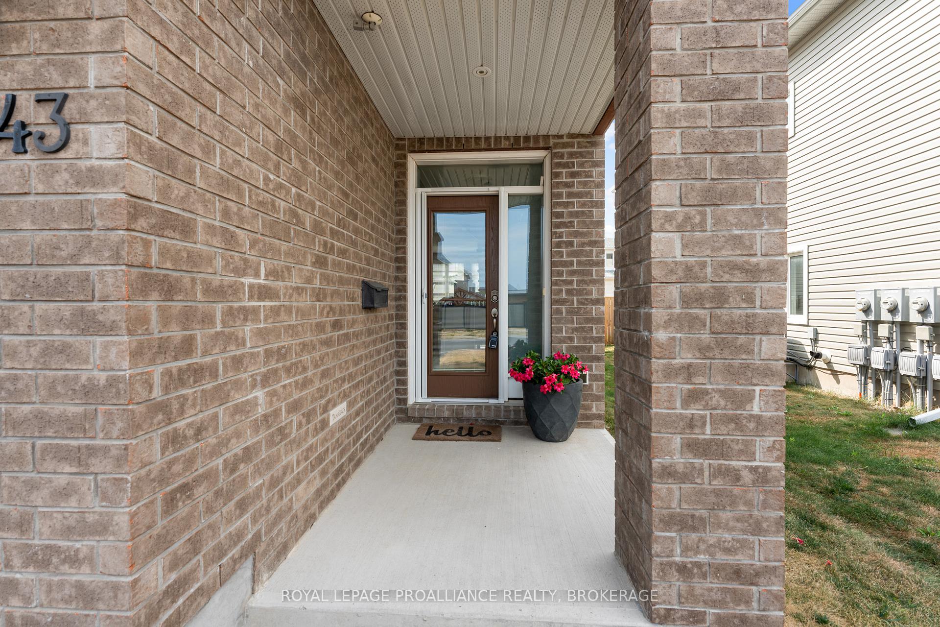 Photo 4 of 1343 Tremont Drive, Kingston, City Northwest — HOMEH