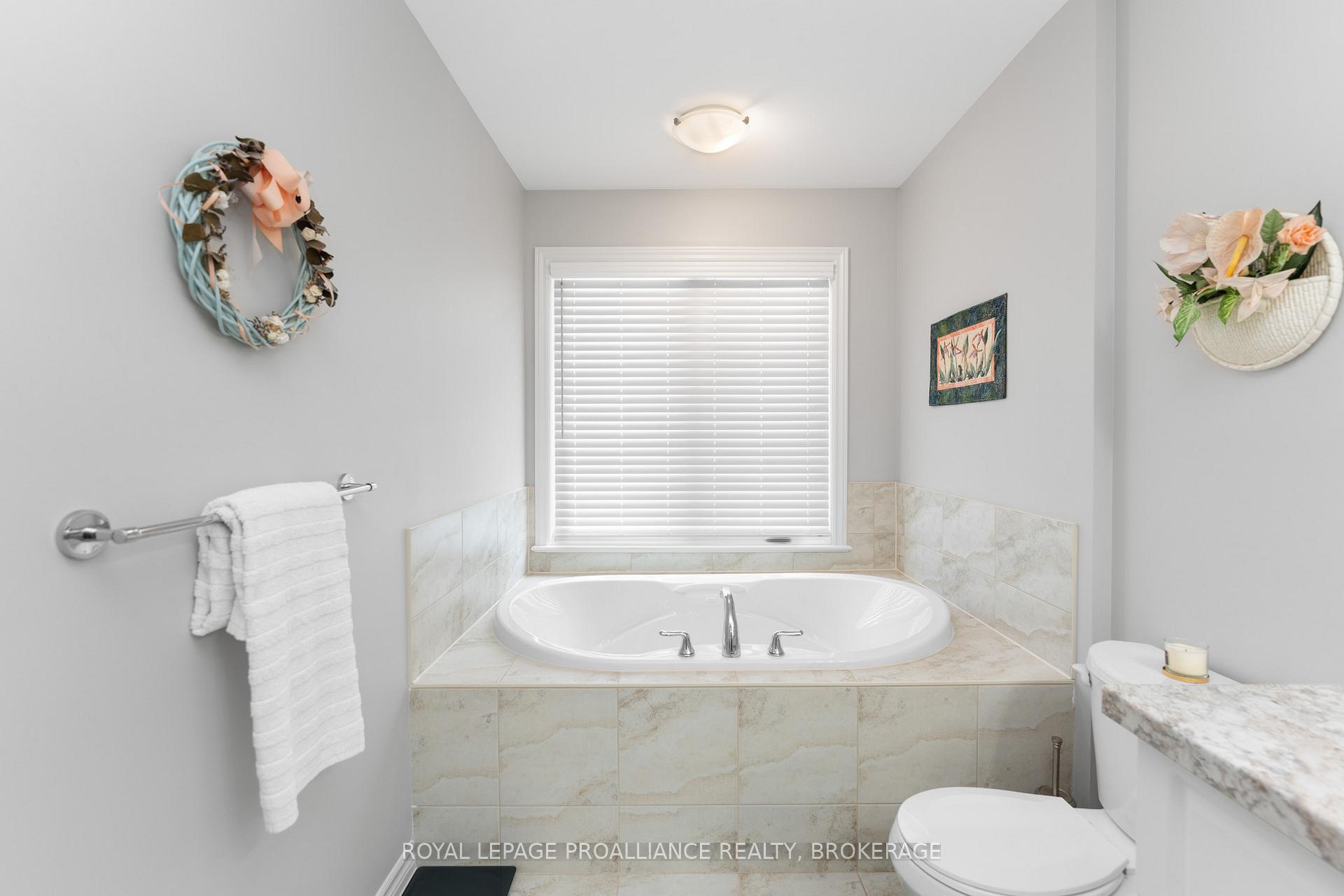 Photo 24 of 1343 Tremont Drive, Kingston, City Northwest — HOMEH