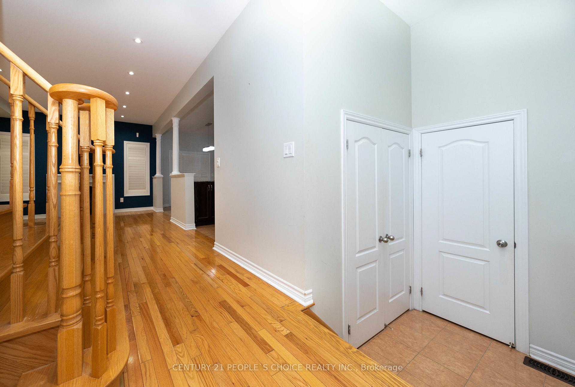 Photo 15 of Unit Upper, 38 Vettese Court, Markham, Box Grove — HOMEH