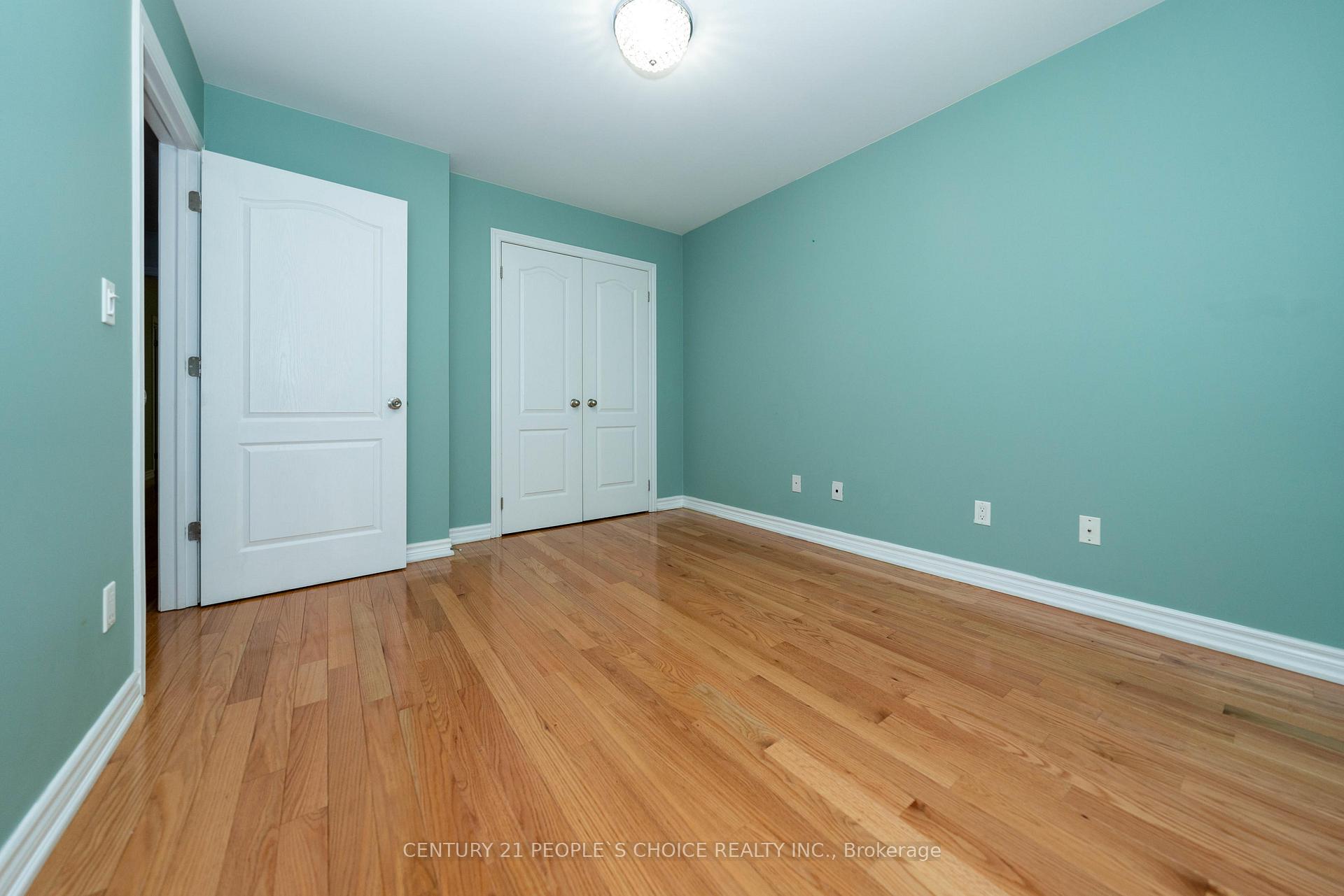 Photo 17 of Unit Upper, 38 Vettese Court, Markham, Box Grove — HOMEH