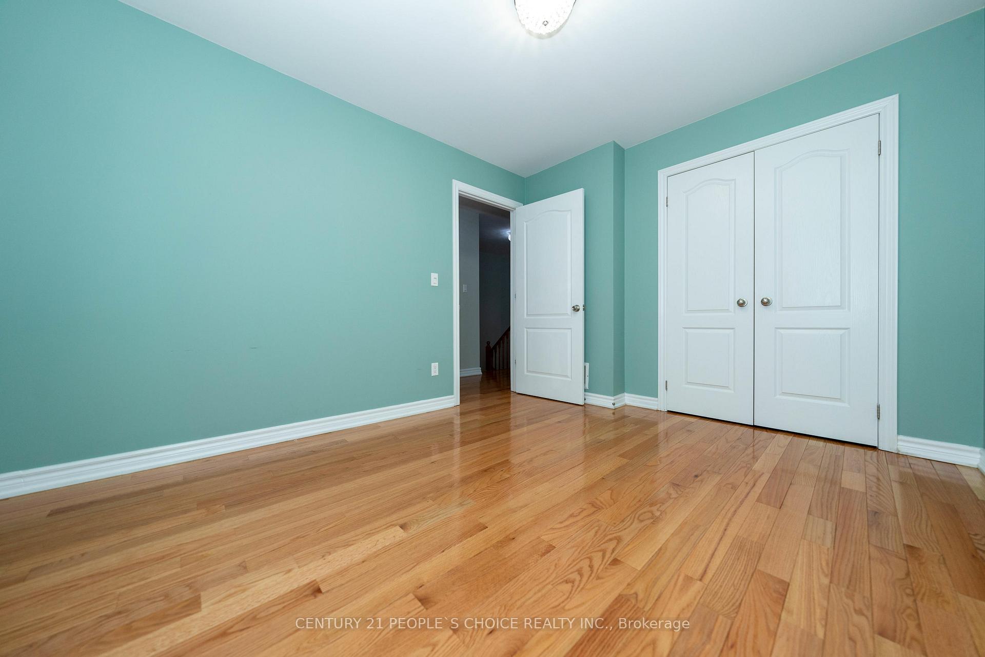 Photo 18 of Unit Upper, 38 Vettese Court, Markham, Box Grove — HOMEH