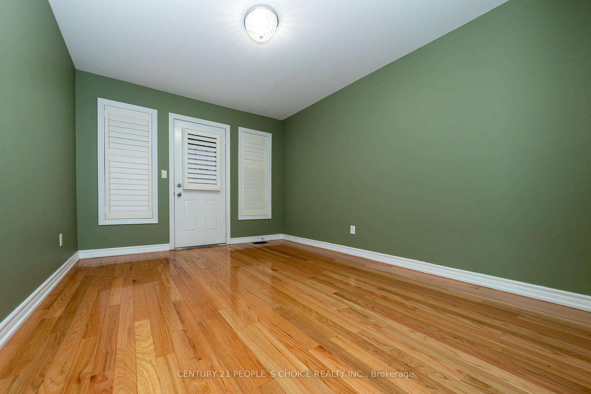 Photo 19 of Unit Upper, 38 Vettese Court, Markham, Box Grove — HOMEH