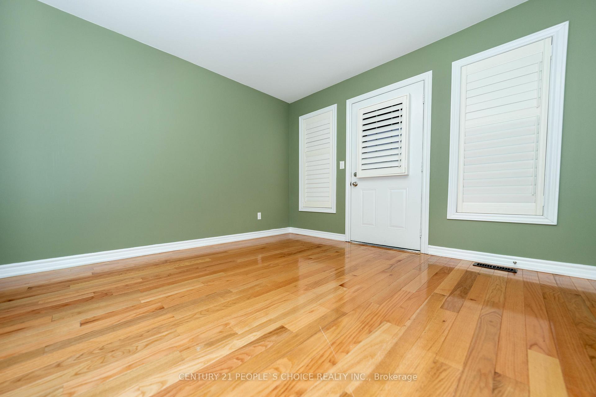 Photo 20 of Unit Upper, 38 Vettese Court, Markham, Box Grove — HOMEH