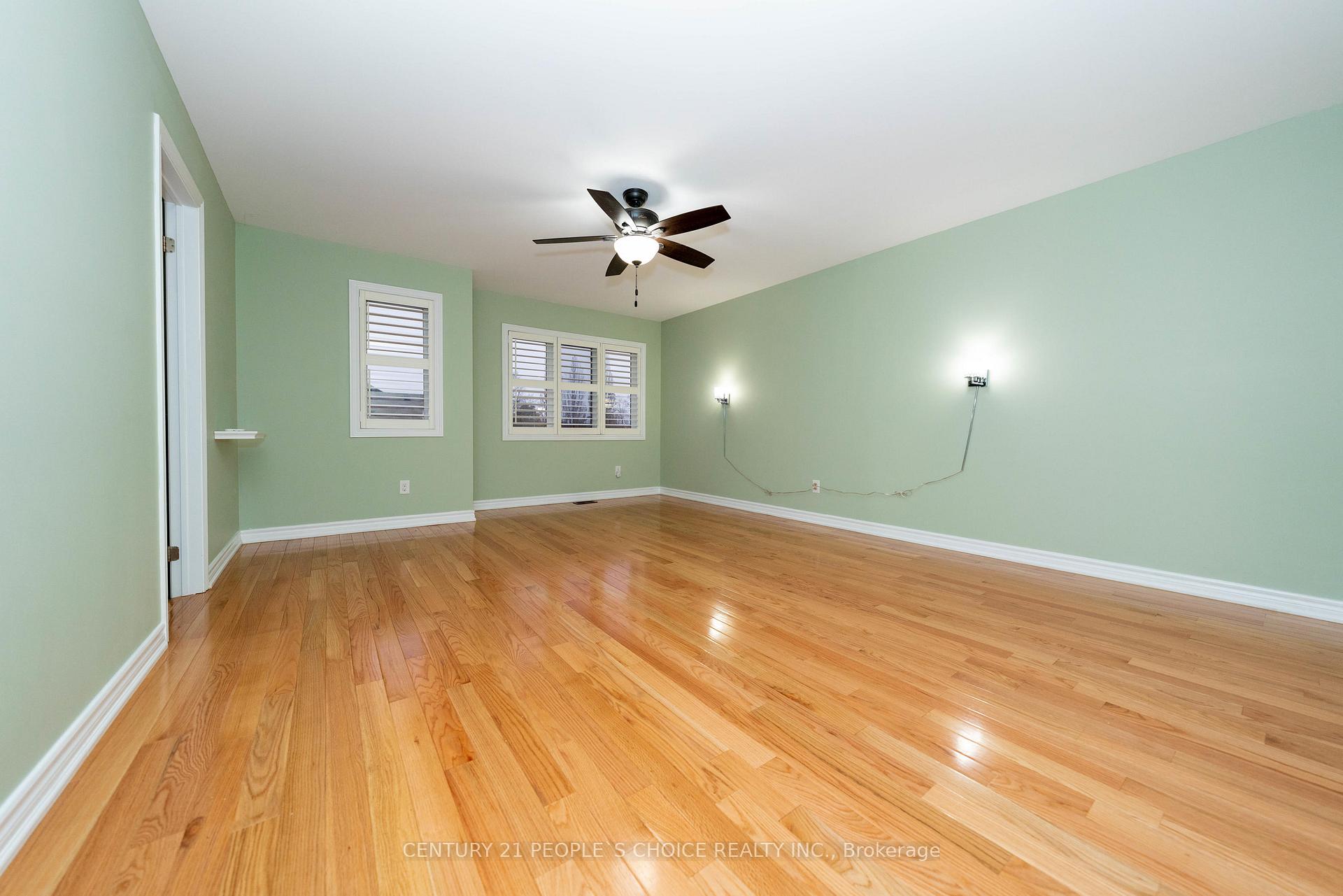 Photo 22 of Unit Upper, 38 Vettese Court, Markham, Box Grove — HOMEH