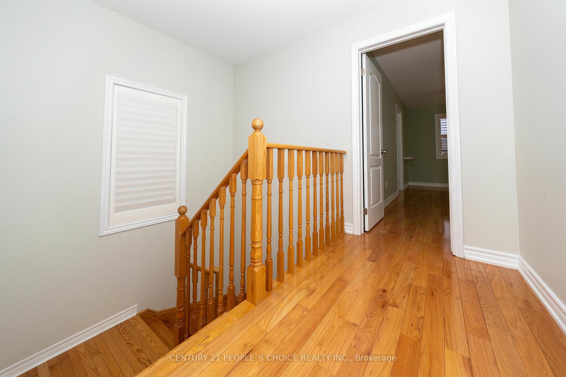 Photo 31 of Unit Upper, 38 Vettese Court, Markham, Box Grove — HOMEH