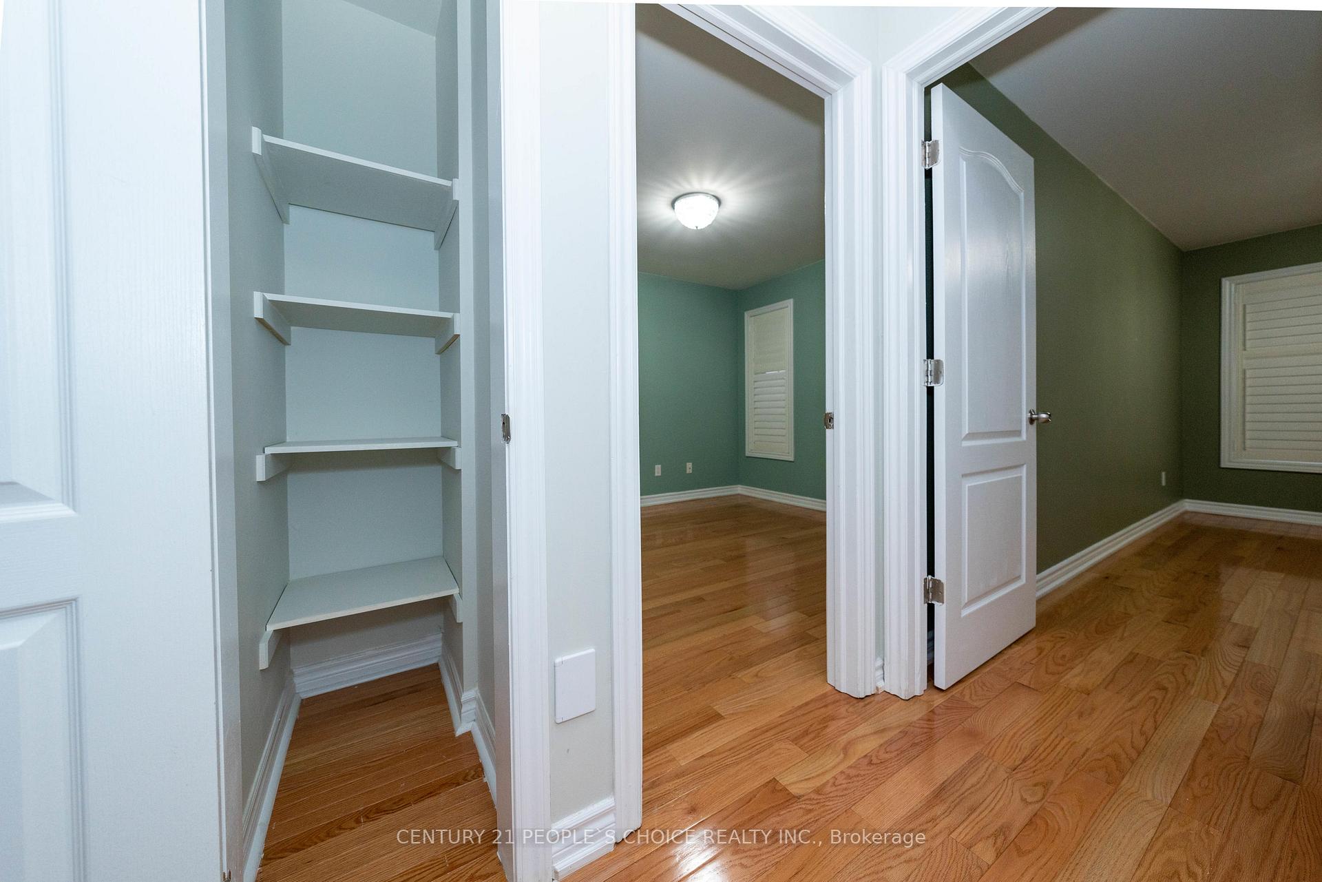 Photo 33 of Unit Upper, 38 Vettese Court, Markham, Box Grove — HOMEH