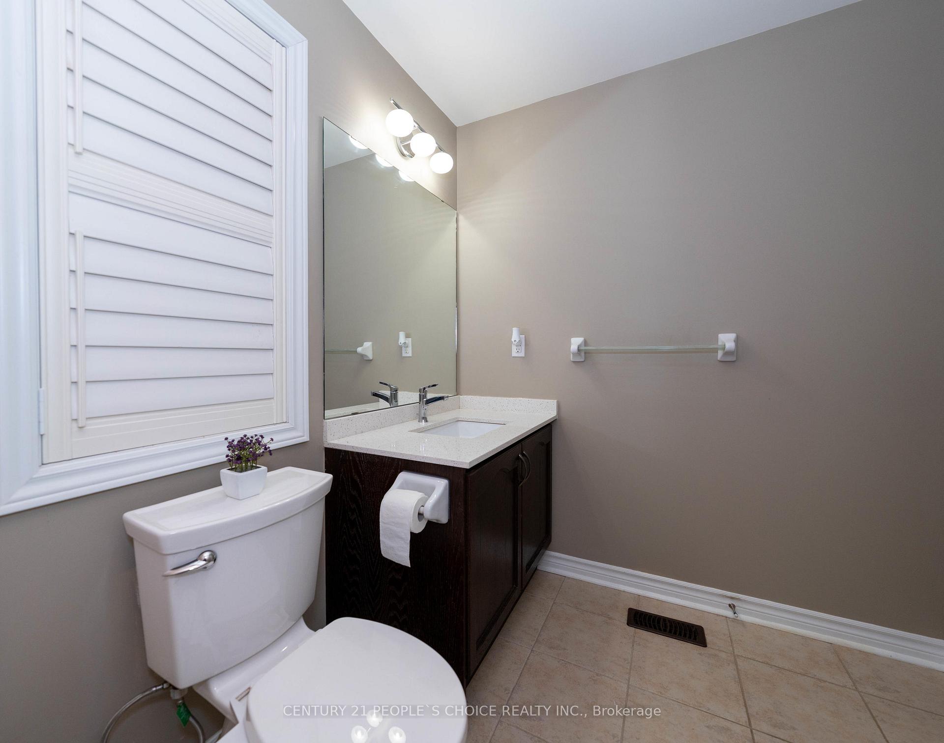 Photo 37 of Unit Upper, 38 Vettese Court, Markham, Box Grove — HOMEH