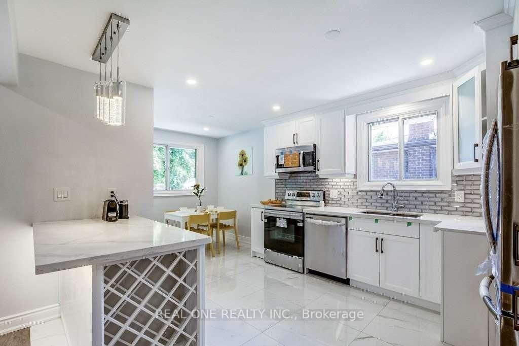 Photo 7 of Unit Upper, 180 Manning Avenue, Hamilton, Greeningdon — HOMEH