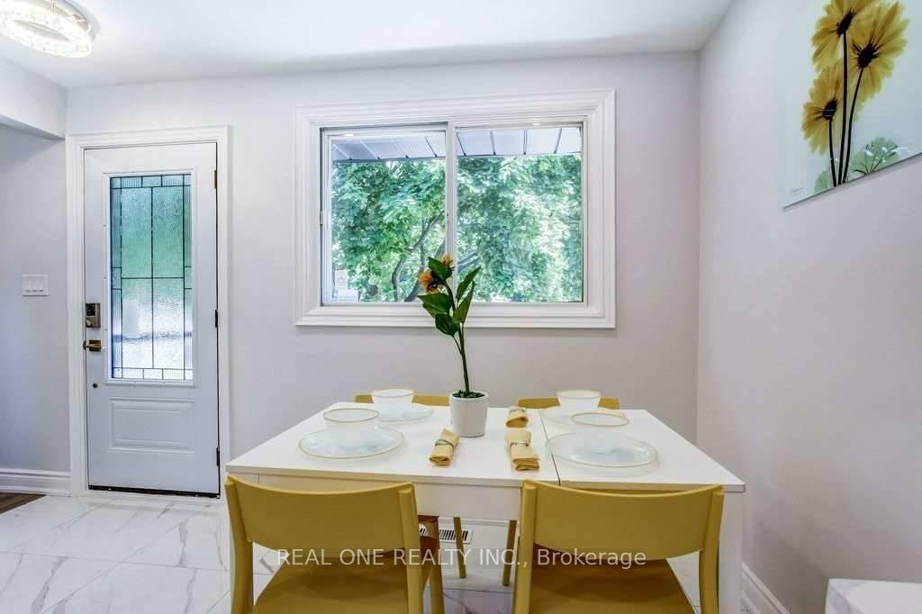 Photo 12 of Unit Upper, 180 Manning Avenue, Hamilton, Greeningdon — HOMEH