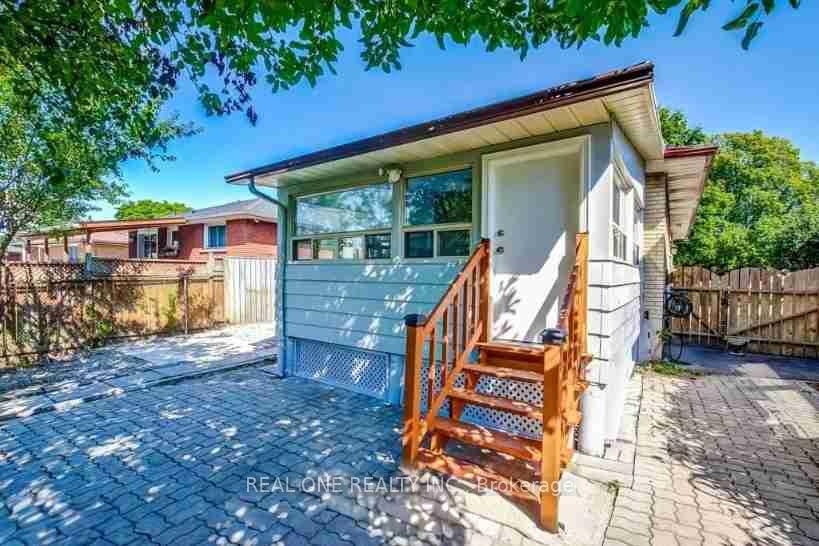 Photo 25 of Unit Upper, 180 Manning Avenue, Hamilton, Greeningdon — HOMEH
