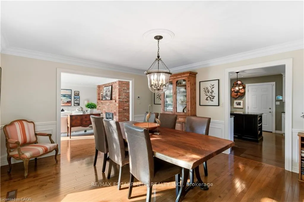 Photo 13 of 9 Mays Crescent, Hamilton, Waterdown — HOMEH